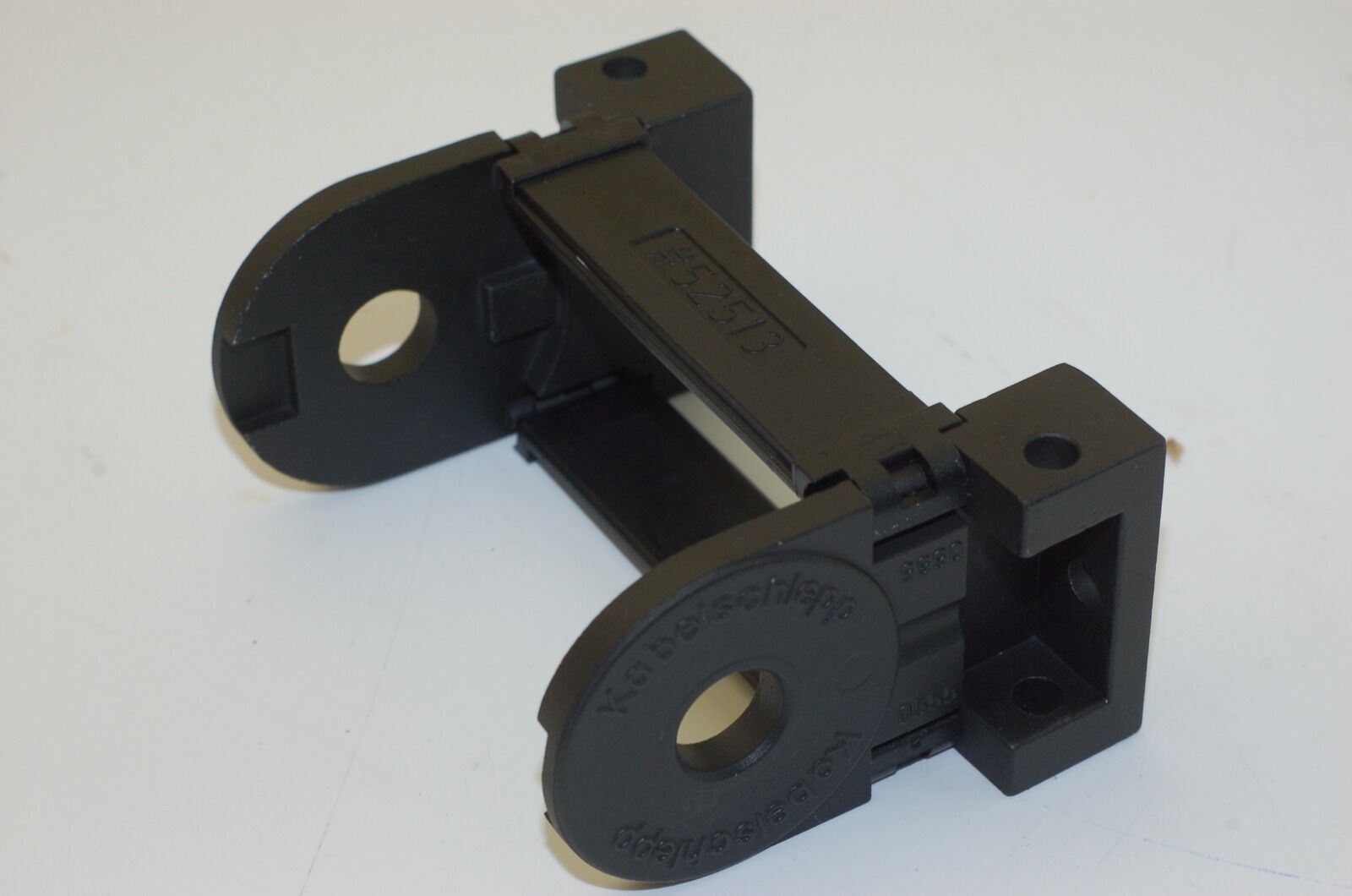 Kabelschlepp 0555.075 Cable Chain Carrier Bracket Set 75x37mm ID NEW 52626 52513