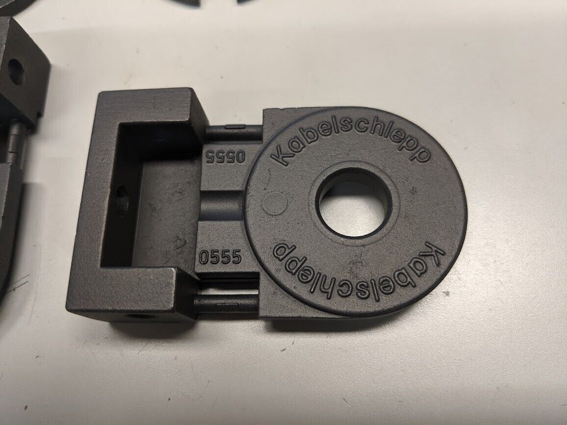 Kabelschlepp 0555.075 Cable Chain Carrier Bracket Set 75x37mm ID NEW 52626 52513