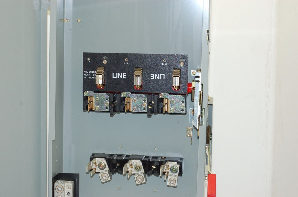 GE General Electric TH4324 Safety Switch, 240VAC/250VDC, 1PH/3PH, 200A