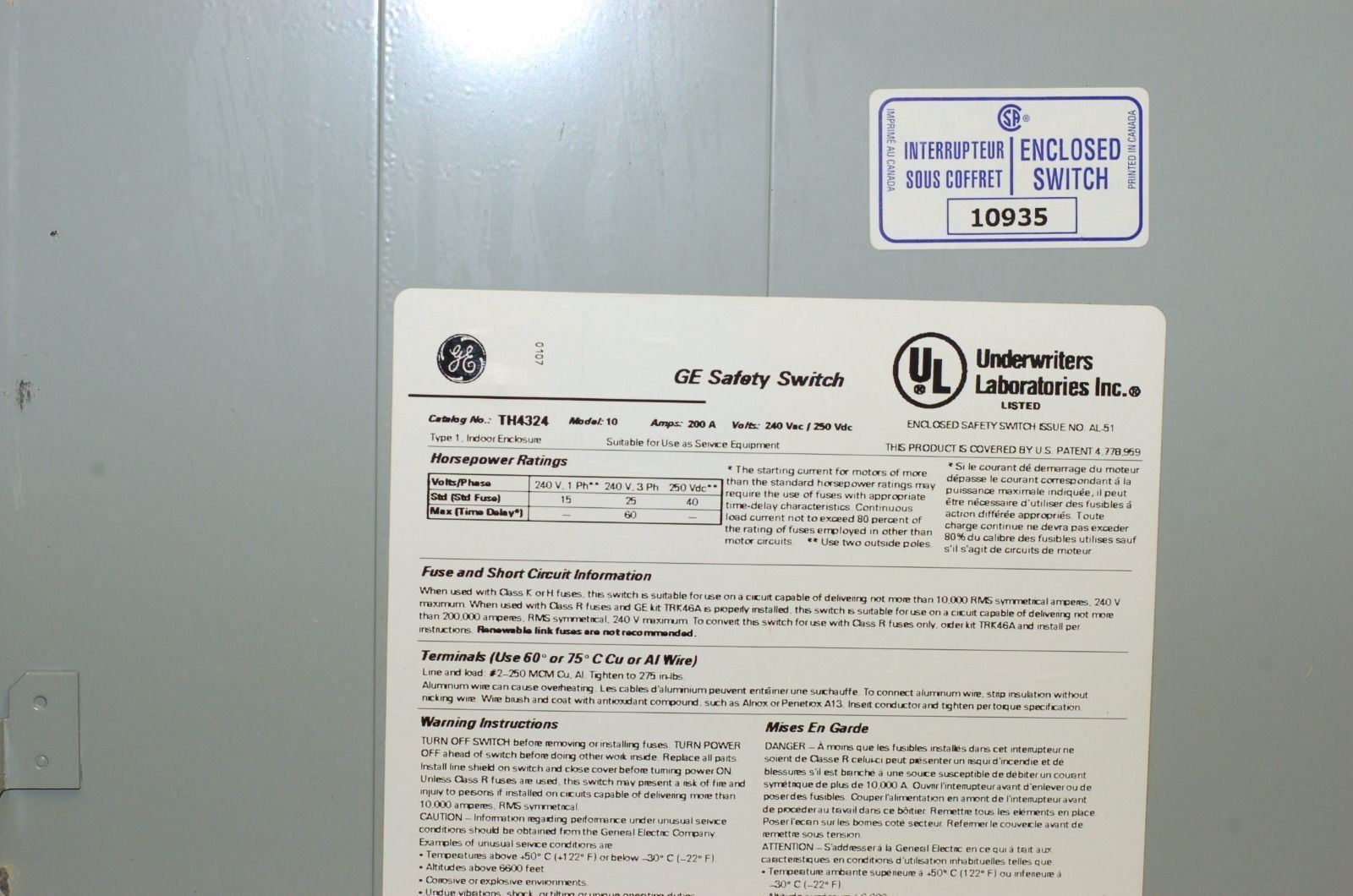 GE General Electric TH4324 Safety Switch, 240VAC/250VDC, 1PH/3PH, 200A