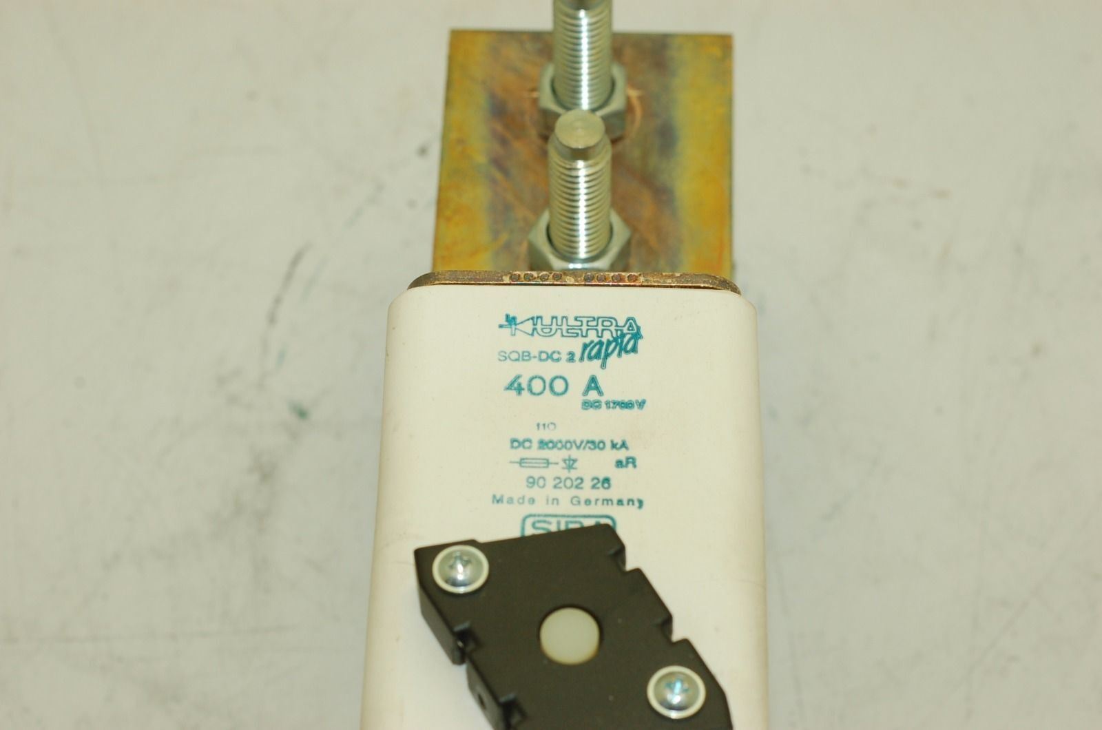 Ultra-Rapid SQB-DC 2, 400A Fuse, 1700VDC, w/ Marathon FSM50E Fuse Holders