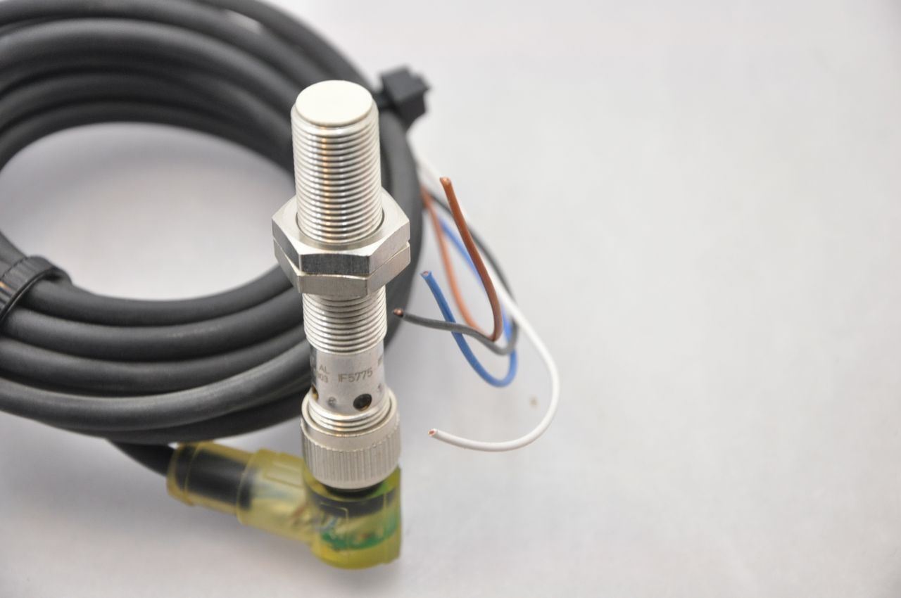 IMF IF5775 IFK3004BBPKG/M/US-104-DPS Inductive Sensor
