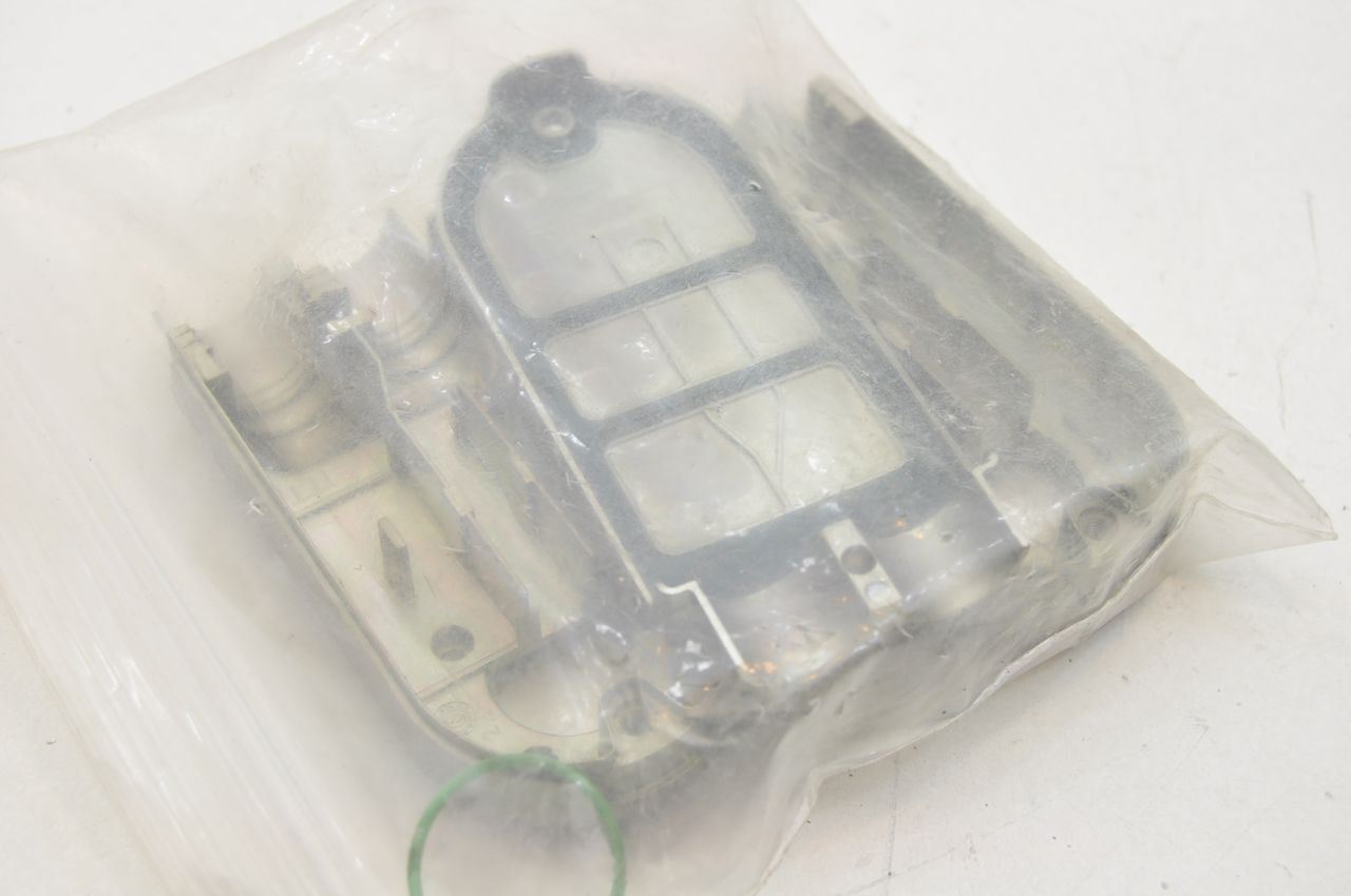 Itt Industries Cannon Cm3 Connector Housing Lot Of 5 Complete Housings