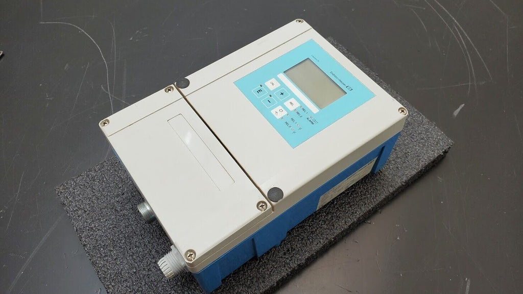 Endress + Hauser Liquisys-M CCM253-EP1110 Transmitter