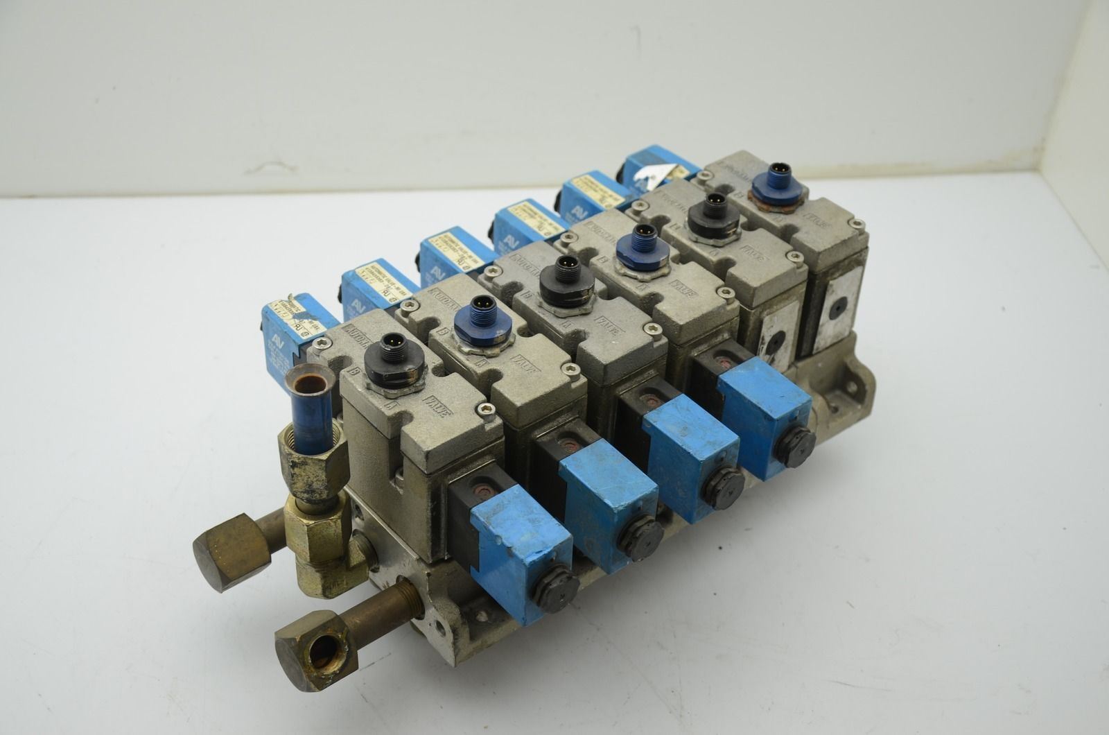 Automatic Valve 6- Pos 6-Valve Manifold, 413B43S3S3-DB7, 413B43S39A-DB7