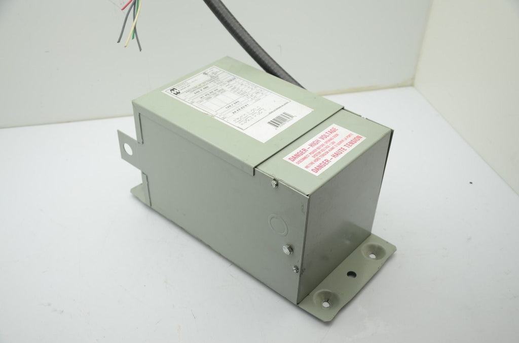 Hammond Manufacturing Q1C0LEAF 1 kVA Transformer, 240 x 480, Single Phase