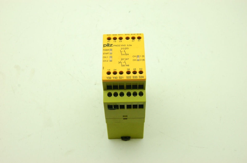 Pliz PNOZ XV2 Safety Relay 0.5/24VDC  2 N/O Contacts