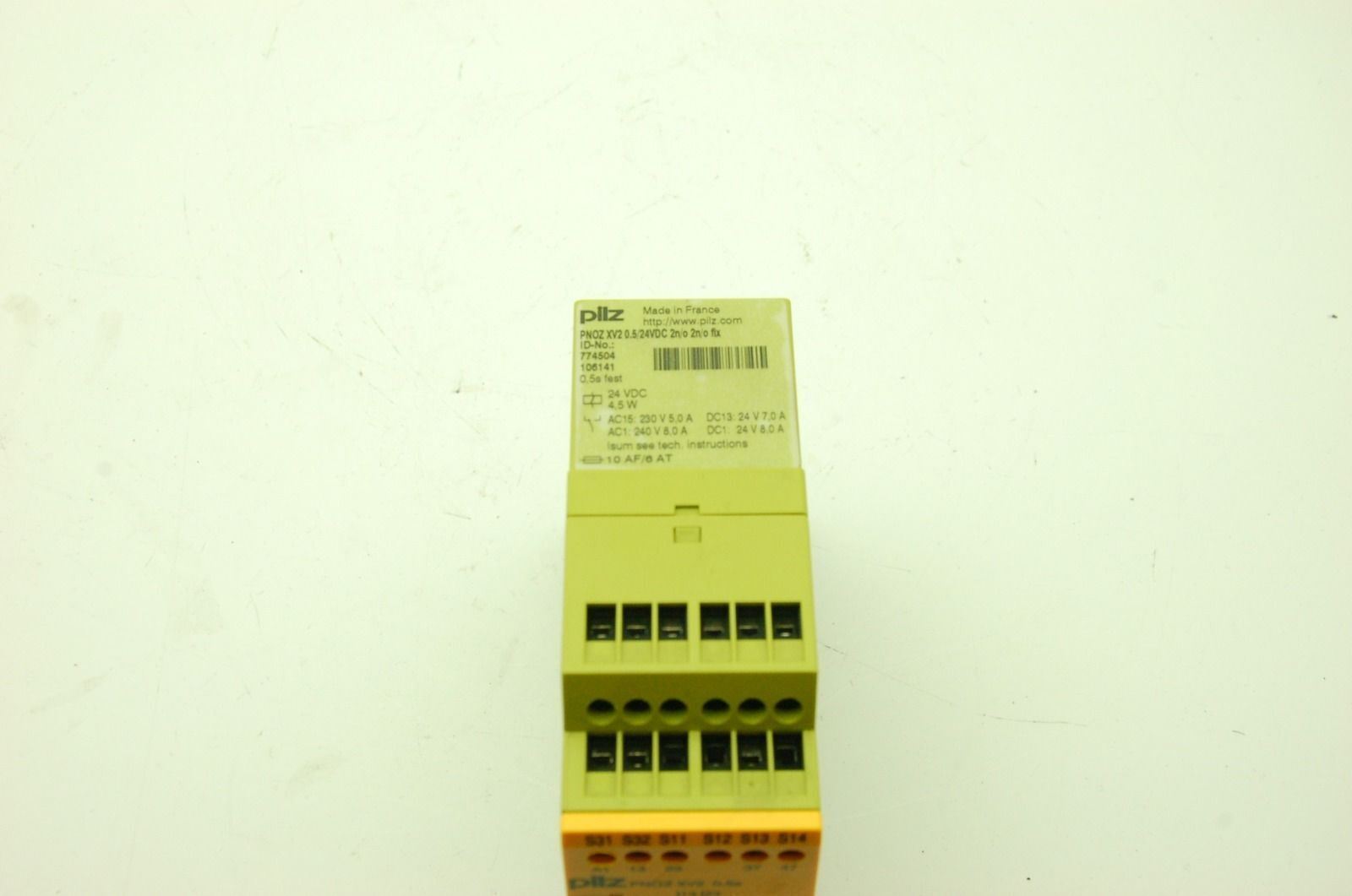 Pliz PNOZ XV2 Safety Relay 0.5/24VDC  2 N/O Contacts