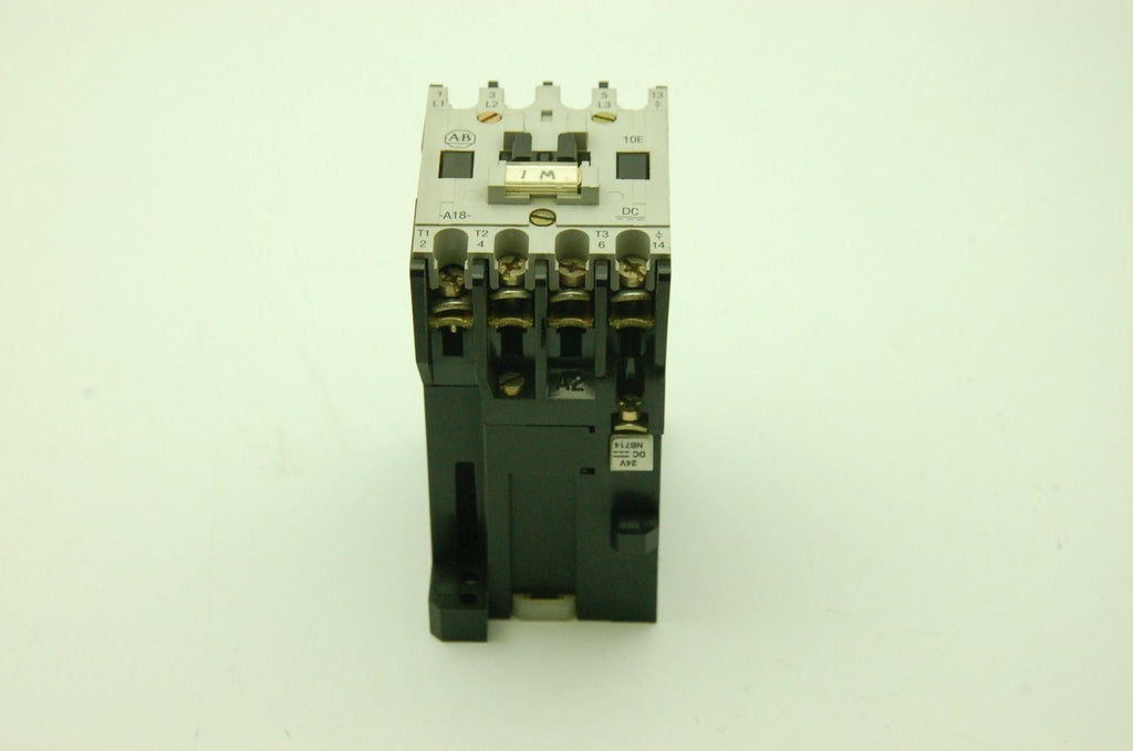 Allen Bradley 100-A18NZ 3 Ser. B Contactor 24VDC coil 230V 3HP 1PH 230V 5HP 3PH