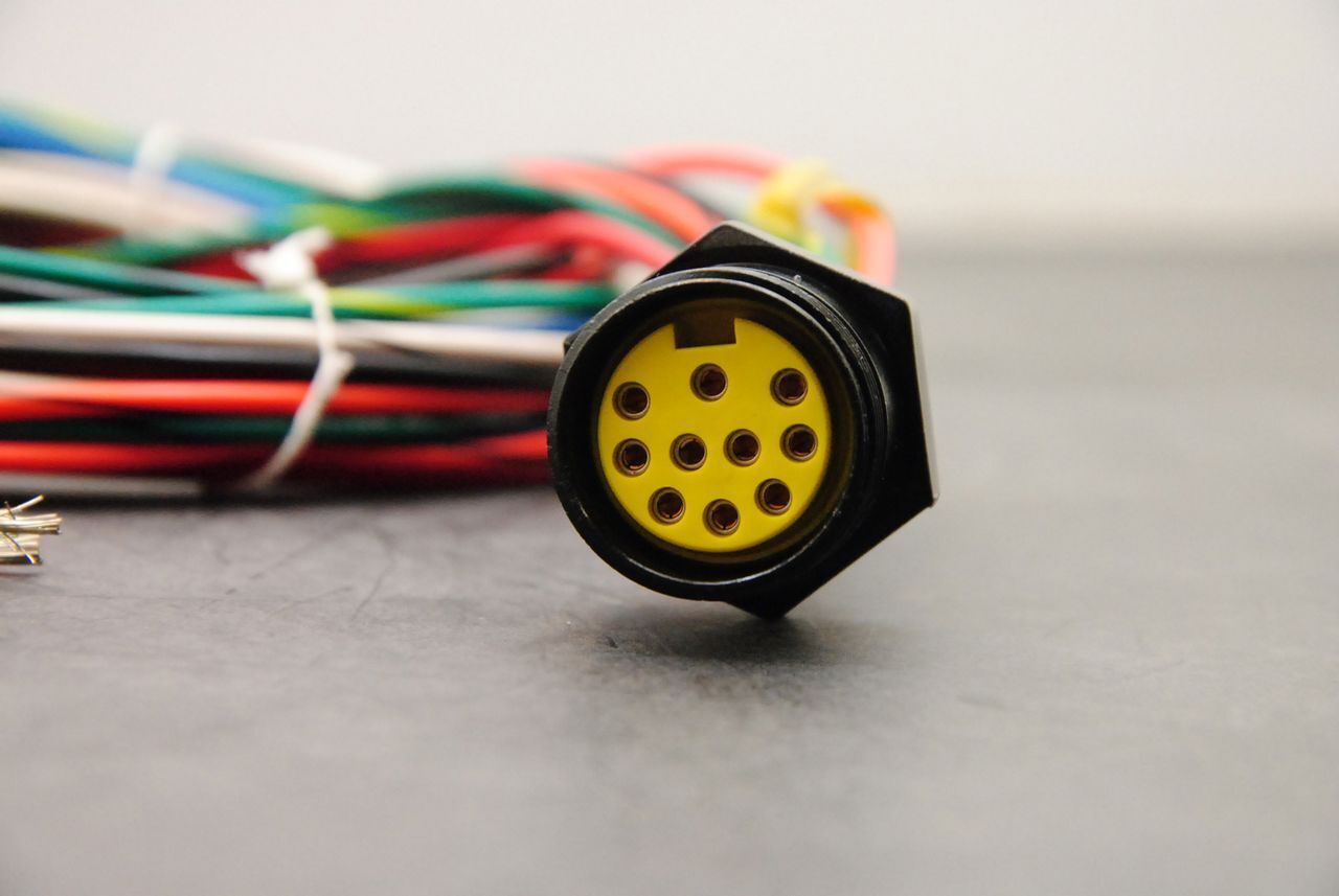 Brad / Molex 1300150033 (3R1004A20F060) 10-Pole F Recept, 16AWG, 6' L  NEW