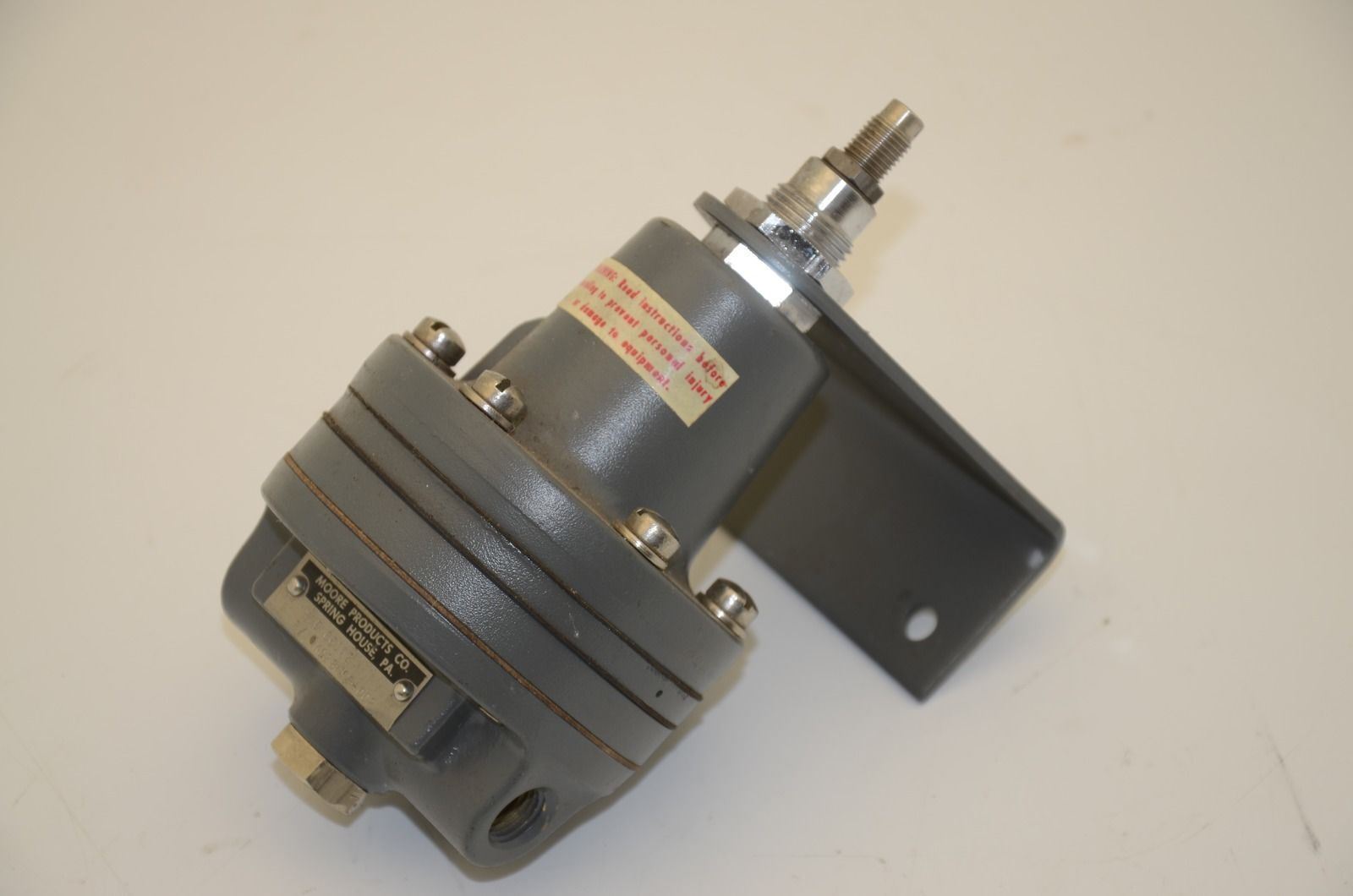 Moore Products 661A2 Amplifying Relay Air Regulator Spring Pneumatic