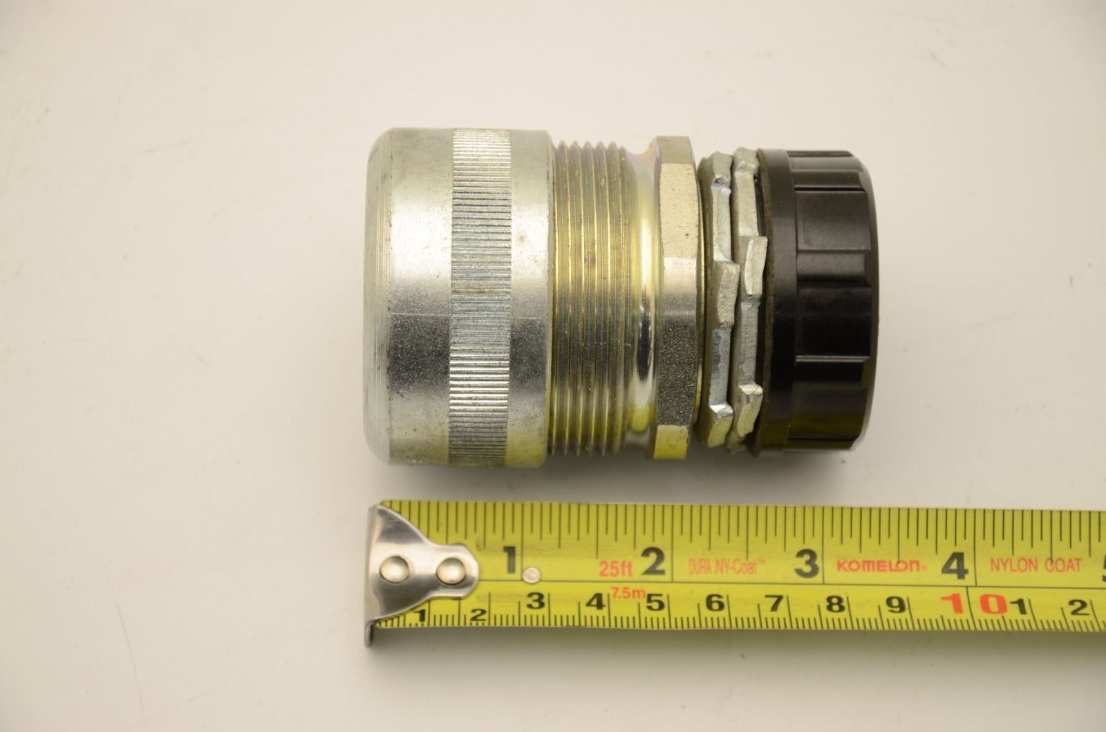 Oz / Gedney Strain Relief for 1" Cable - NEW