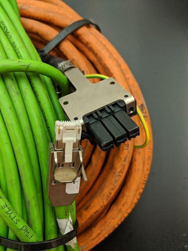 Siemens 1FK7060-5AF71-1UH0 Servo Motor 90°Alpha Angled Gearhead 3:1 Ratio Cables