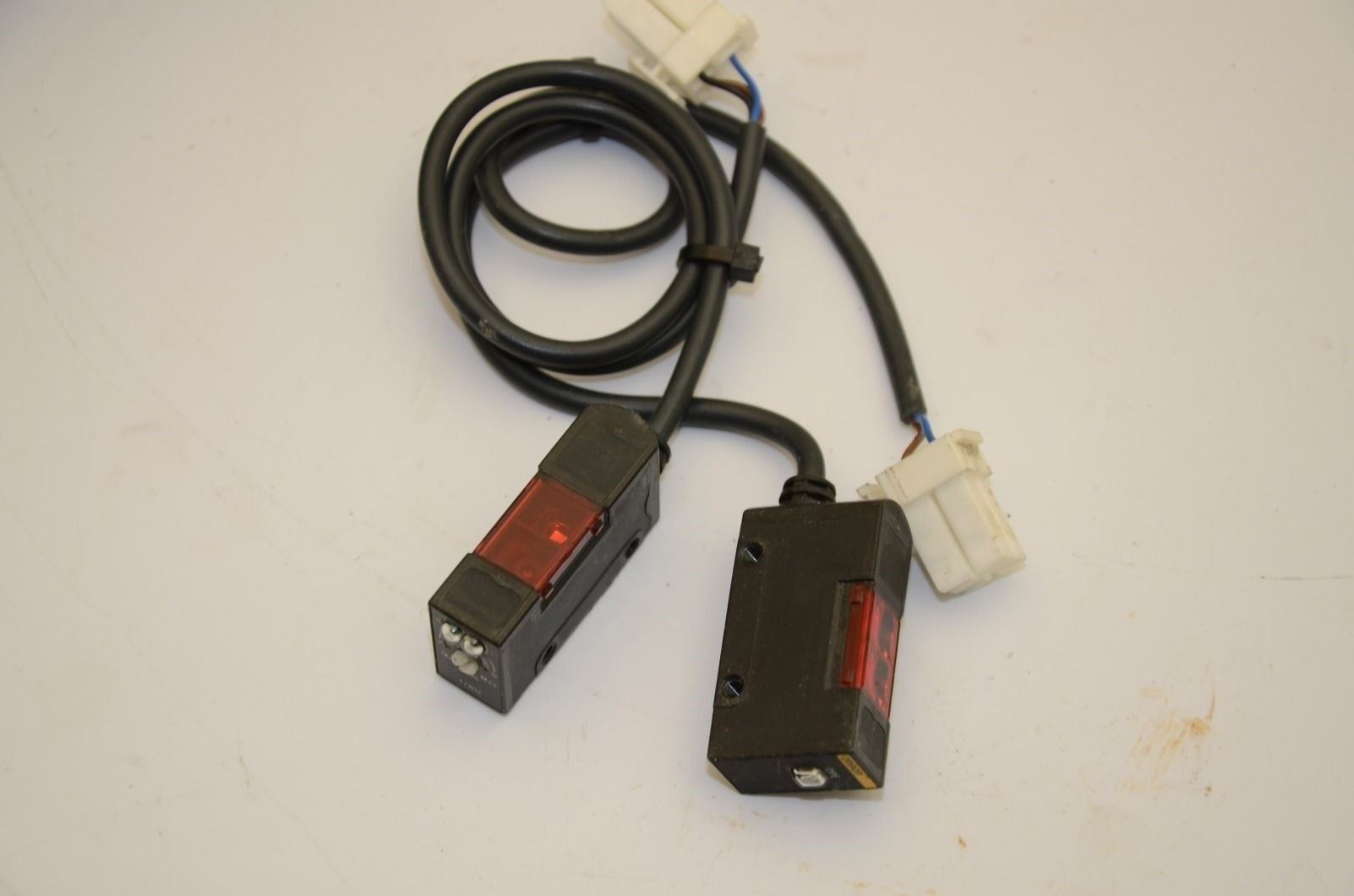 Banner, Omron, Honeywell, Sunx & Allen Bradley Photoelectric Sensors - Lot of 8