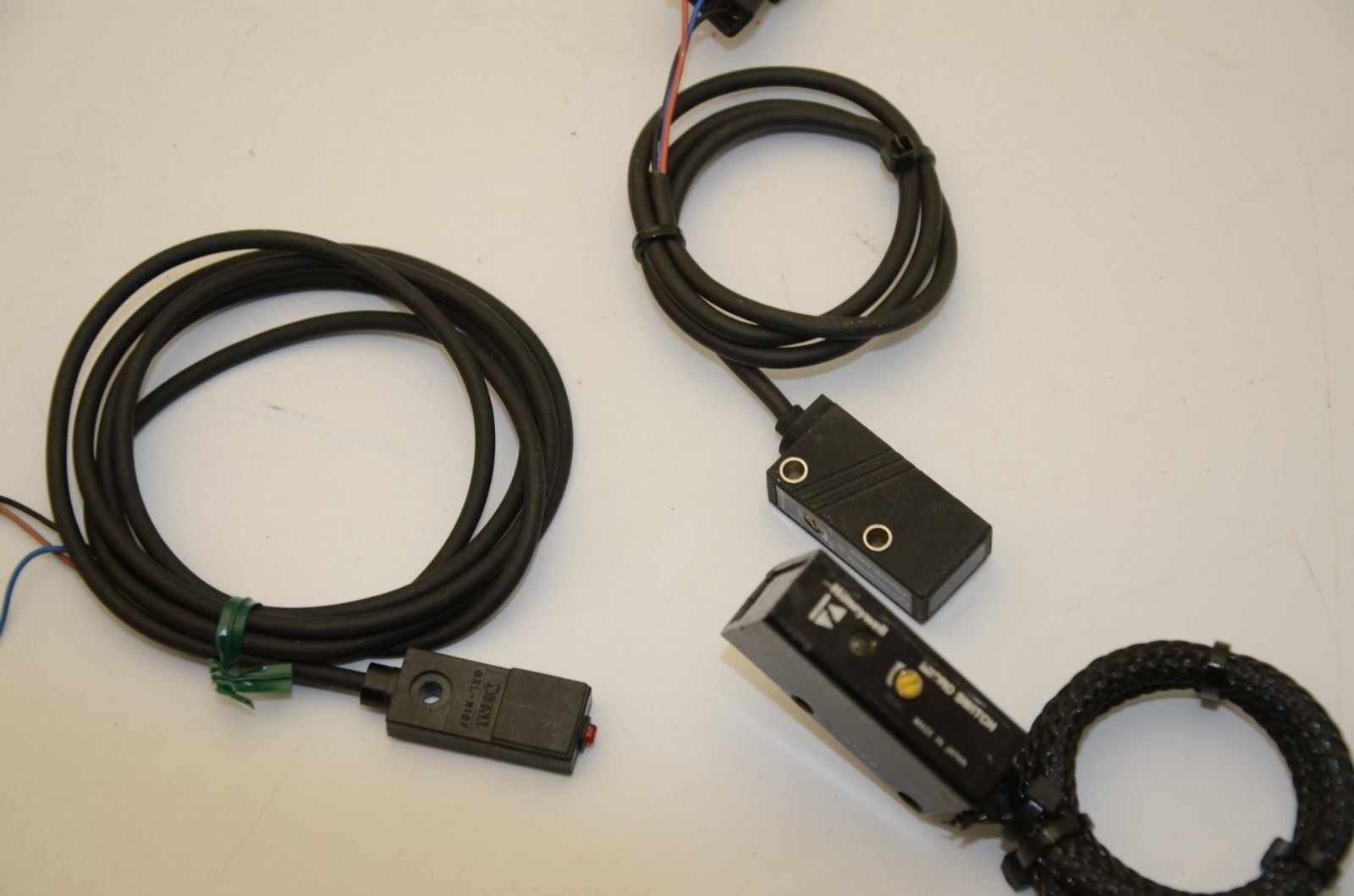 Banner, Omron, Honeywell, Sunx & Allen Bradley Photoelectric Sensors - Lot of 8