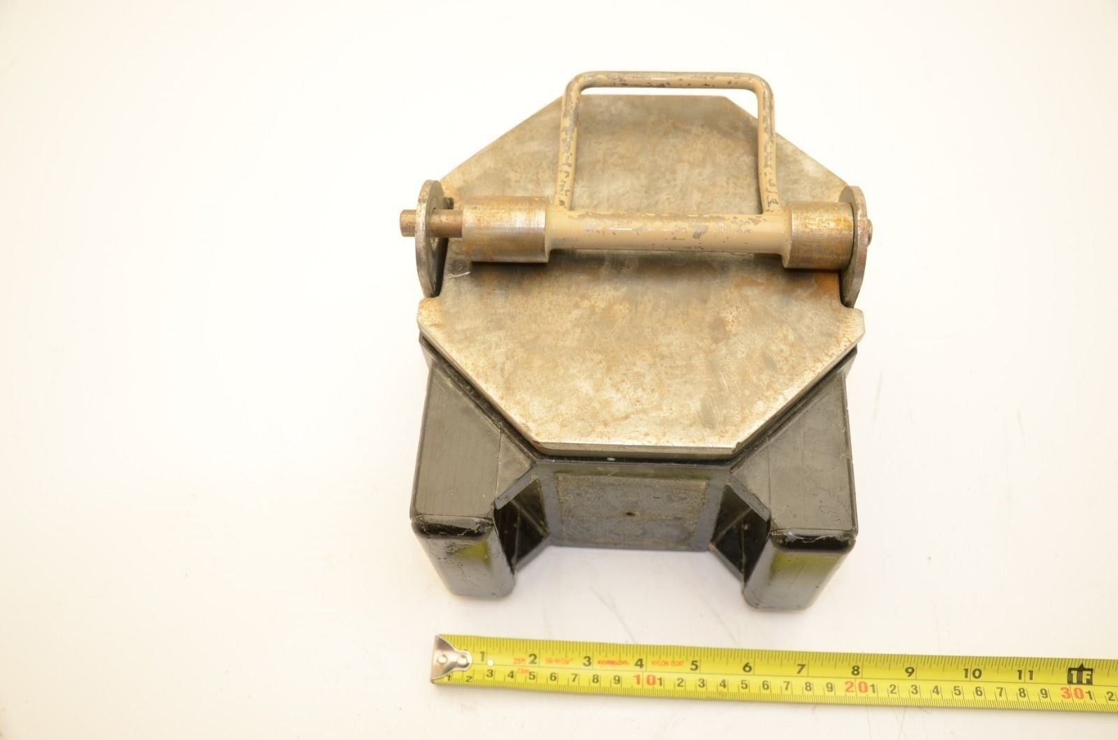 Vibratory Centrifugal Barrel Tumbler, 1.15 Liter, 195mmW, 160mmH, Hexagonal