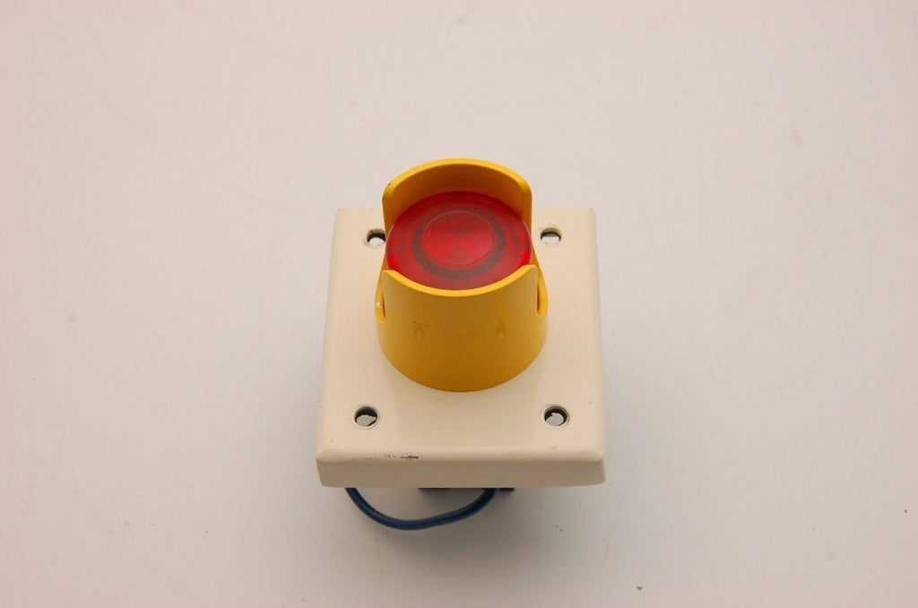 Schneider ZBE-204/ ZBE-205 Contact Blocks Push Pull Switch Enclosure Red Stop