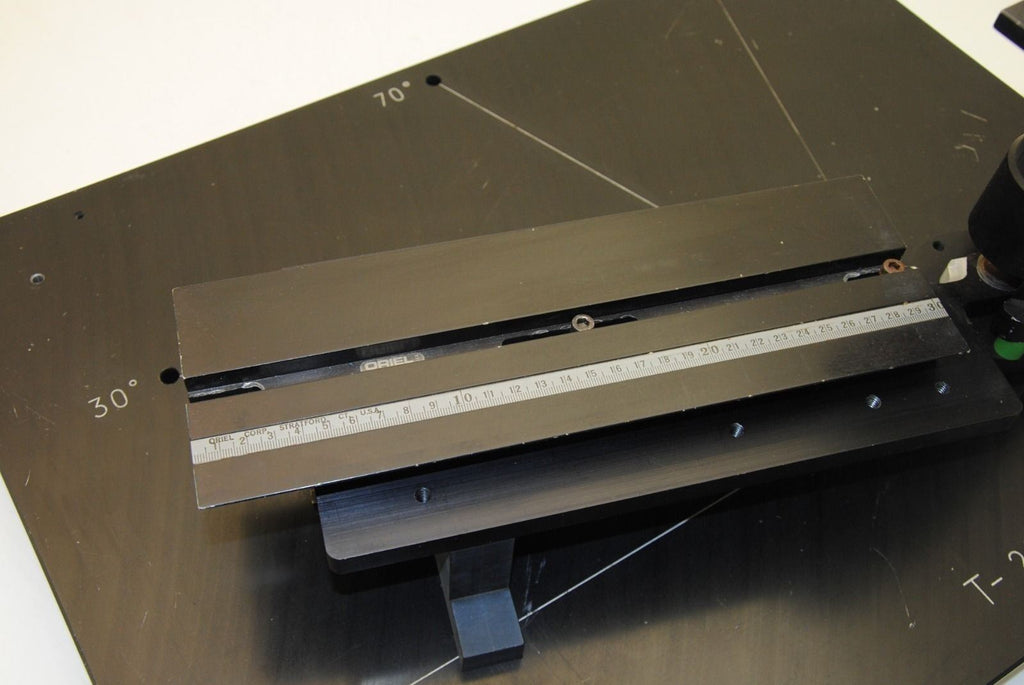 Oriel Newport Optical Positioning Platform, 24"L x 18"W, Rotary Mount