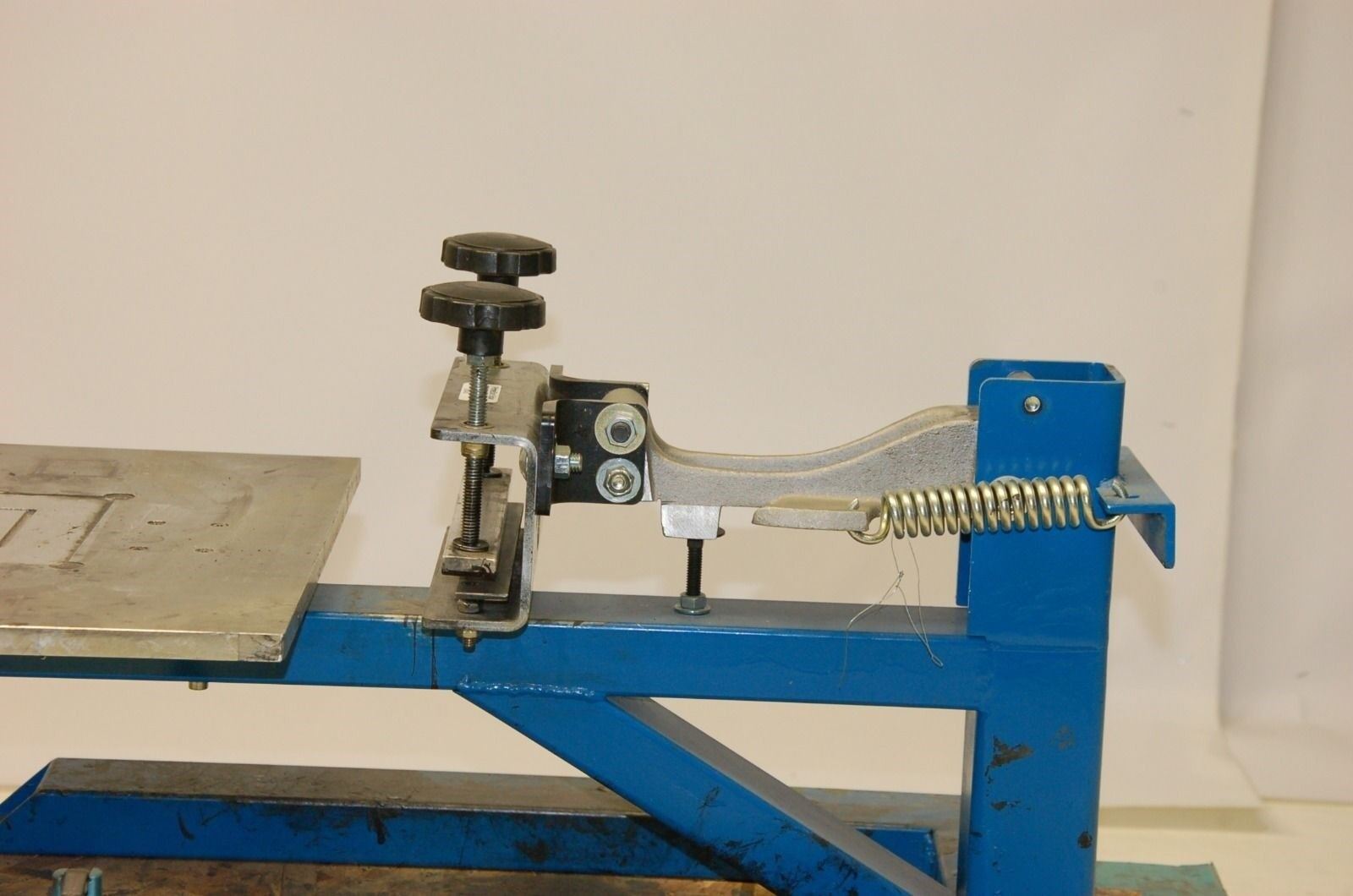 Pneumatic Workholding Platform, 15.5" x 15.5", Spring Loaded Clamp