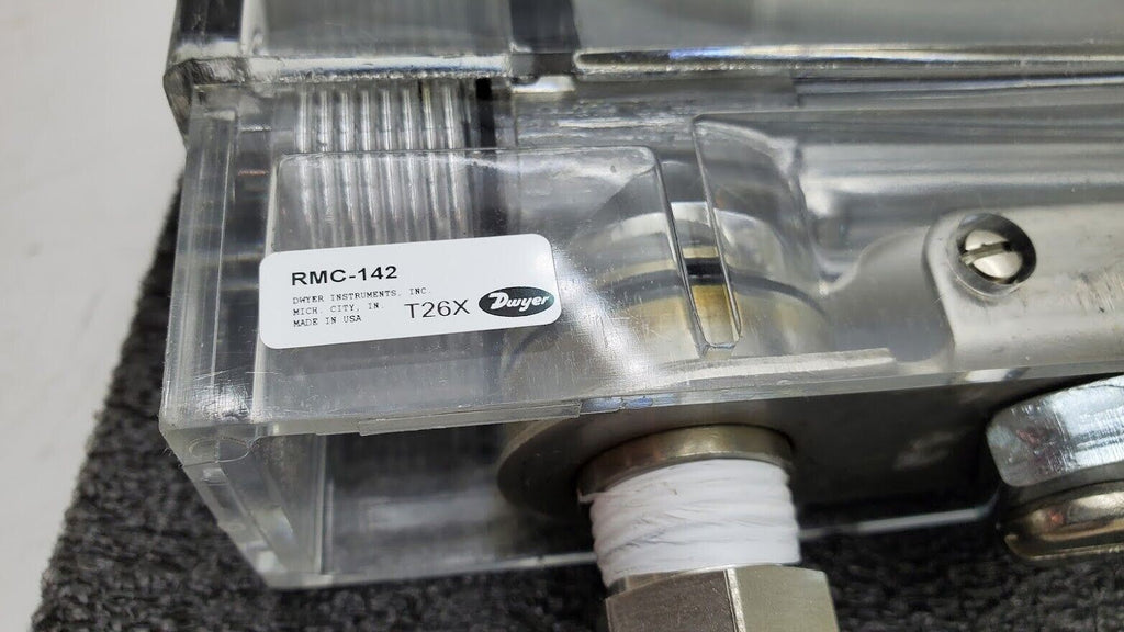 Dwyer Instruments RMC-142 10" Scale Flow Meter 0.2-2.2 GPM Water 1/2" Female NPT