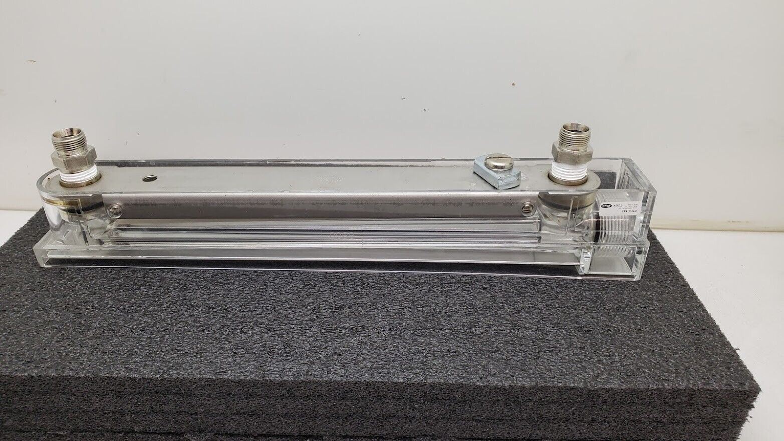 Dwyer Instruments RMC-142 10" Scale Flow Meter 0.2-2.2 GPM Water 1/2" Female NPT