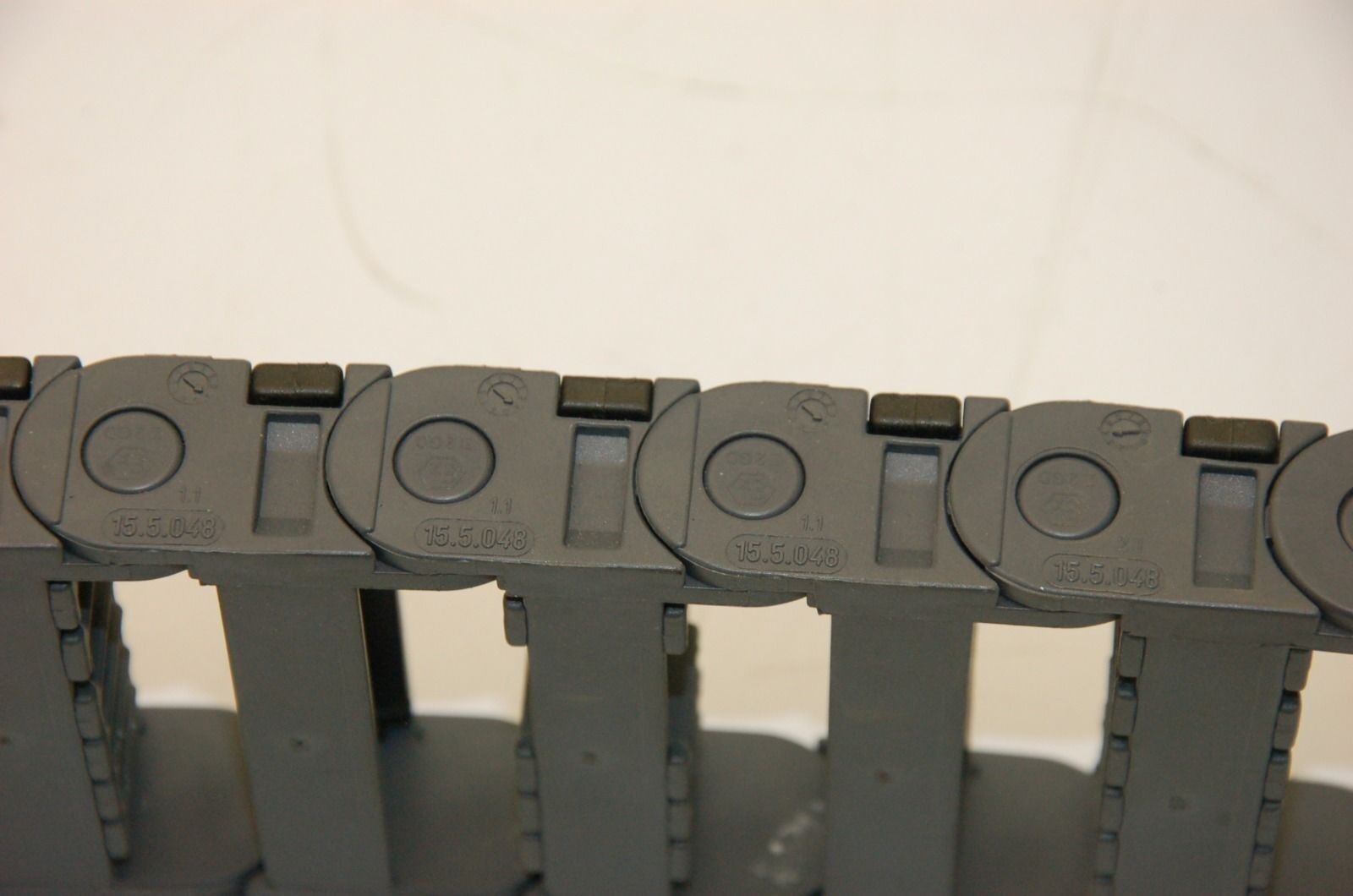 Igus Cable Carrier 15.5.048, 62mm x 17mm ID 450mmL Energy Chain Flex