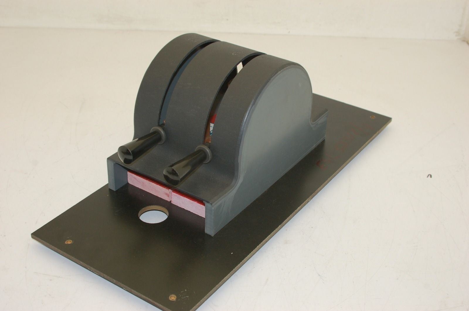 Filnor Knife Switch, G-112084, Double Unit with cover, 250VDC/480VAC, 100A