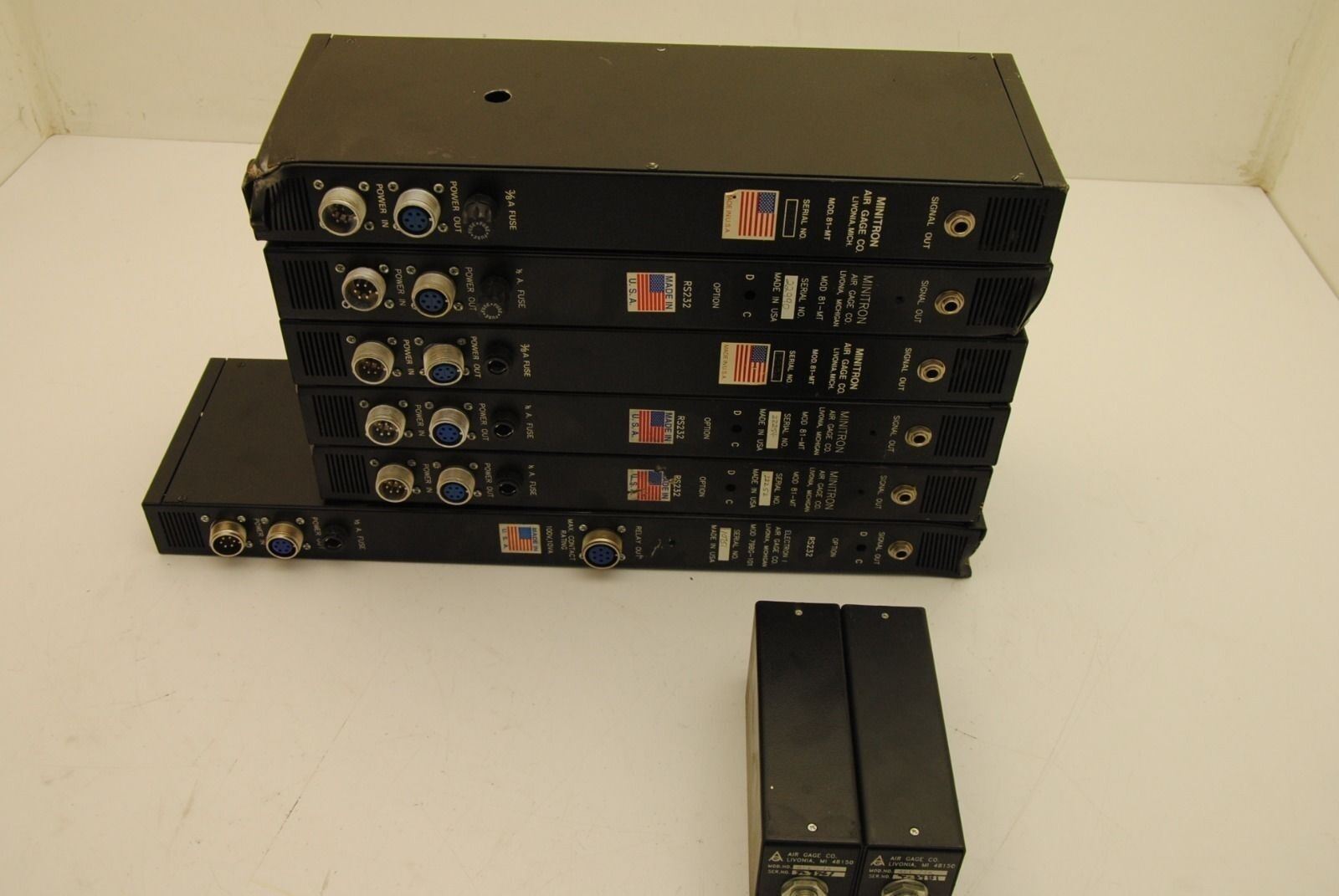 Minitron Air Gauge Co. Lot (6) 81-MT Controller Units w/ (2) AEC-247 Converters
