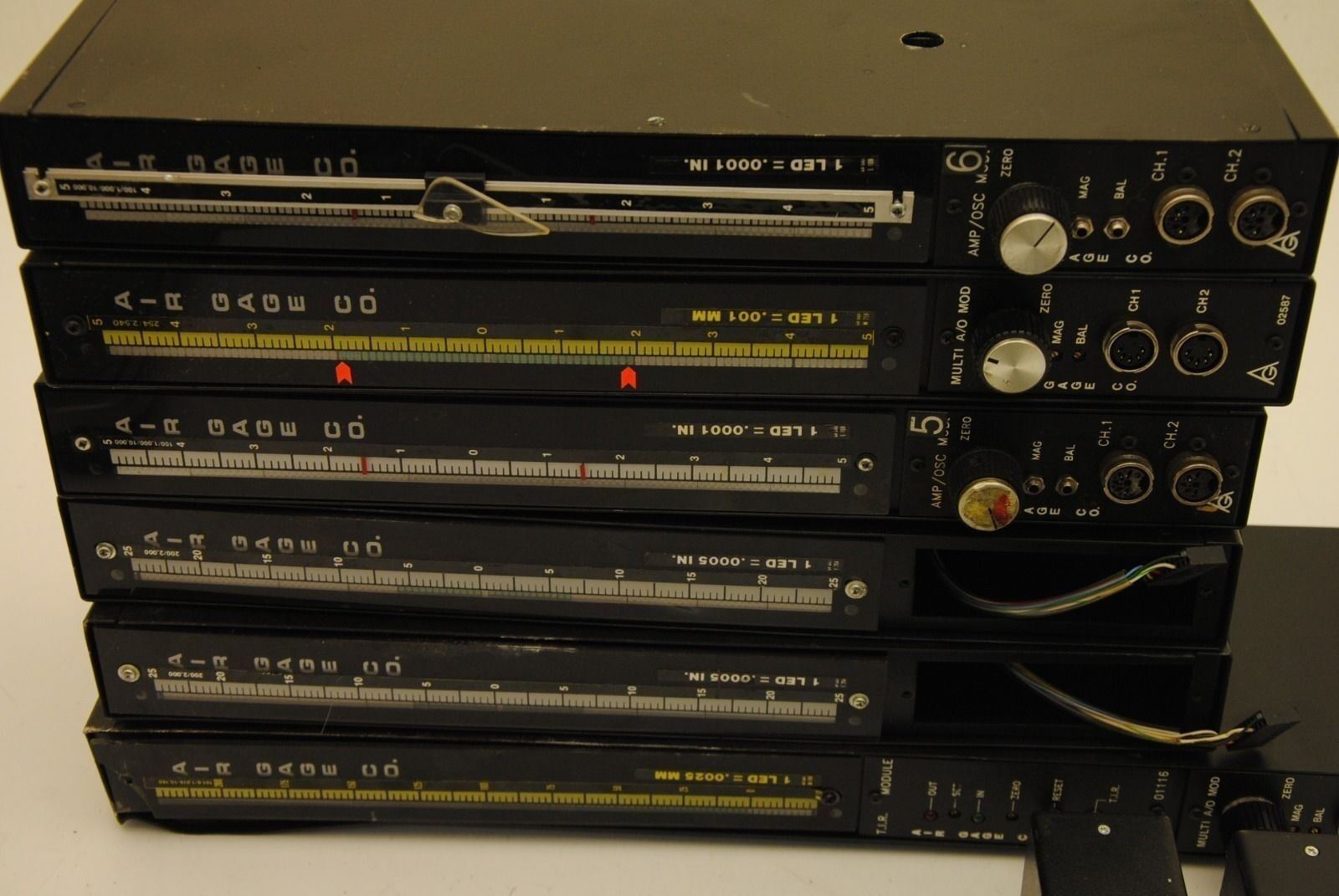 Minitron Air Gauge Co. Lot (6) 81-MT Controller Units w/ (2) AEC-247 Converters