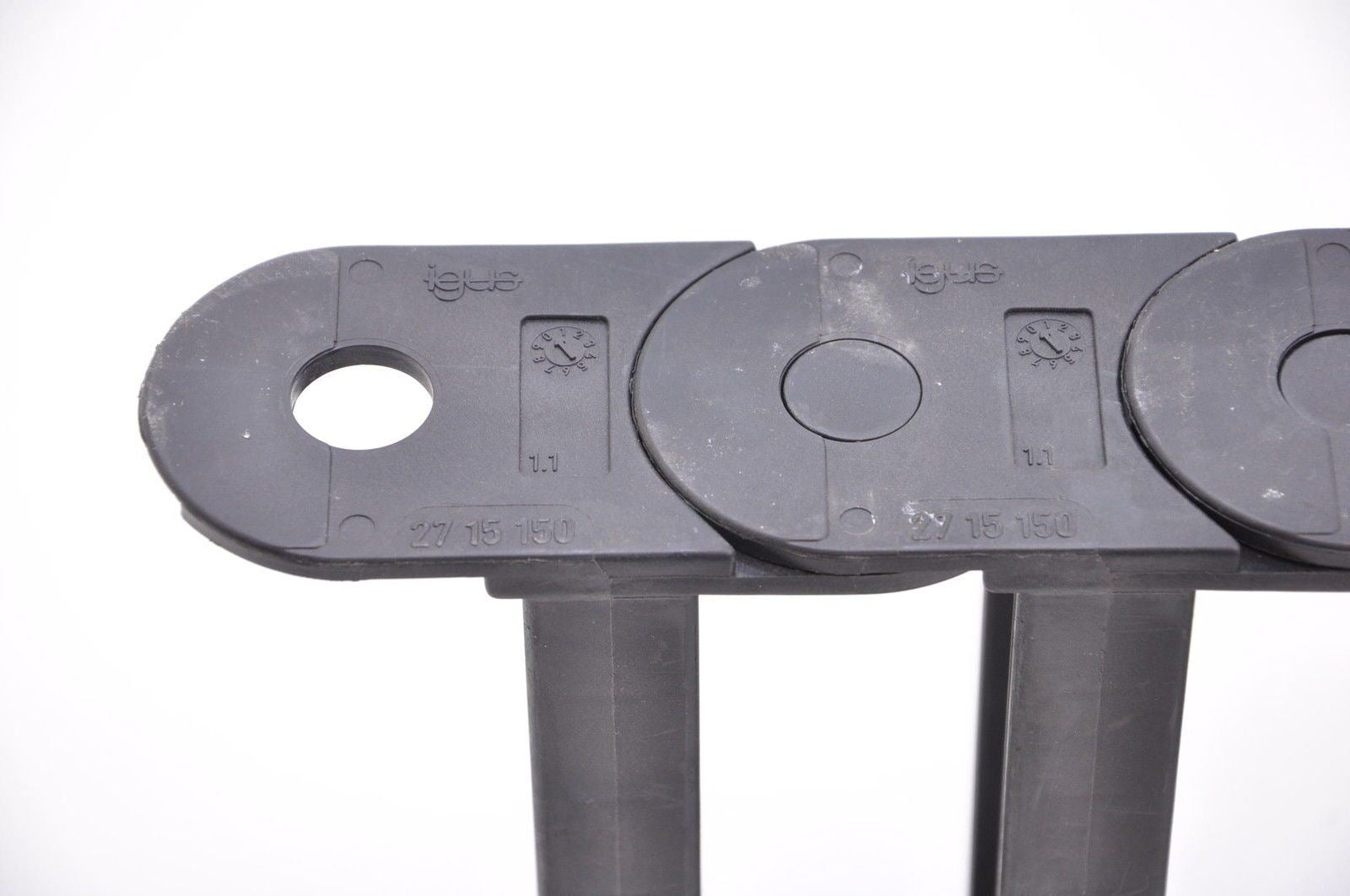 Igus 27.15.150 Cable Carrier 36" L, 5.75" x 1.25" (7E)