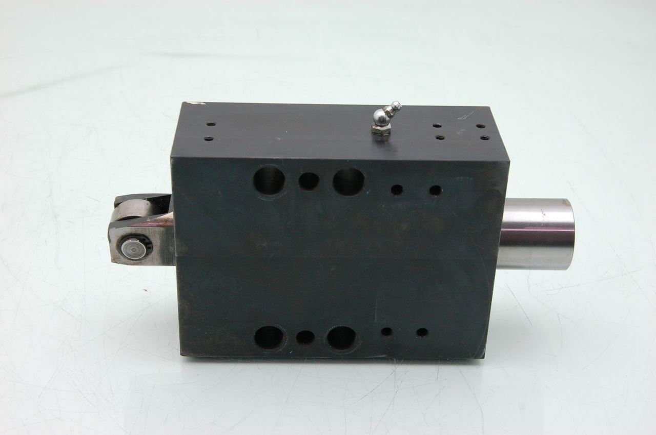 Linear Actuator w/ 45mm Shaft & Roller, Non-Bearing Block