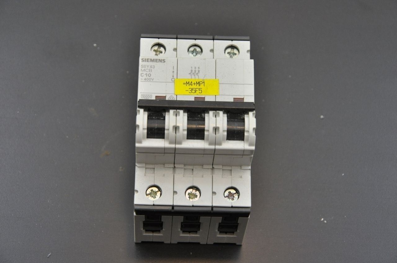 Siemens Circuit Breaker 5SY43 MCB C10 10A Lot Of 4