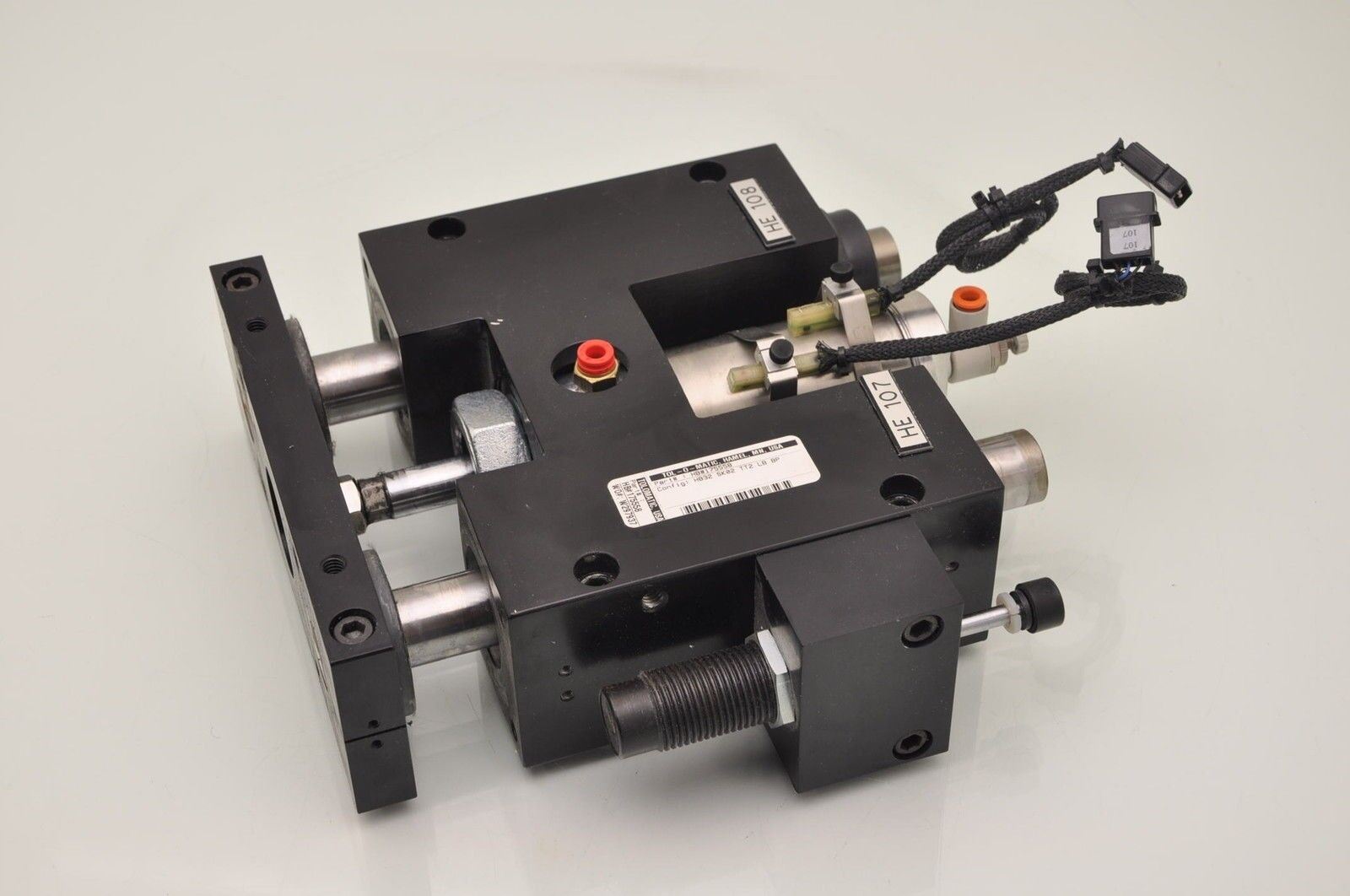 Tol-o-Matic Guided Cylinder Assembly with Bumper 175558 HB32 SK02 TT2 LB BP