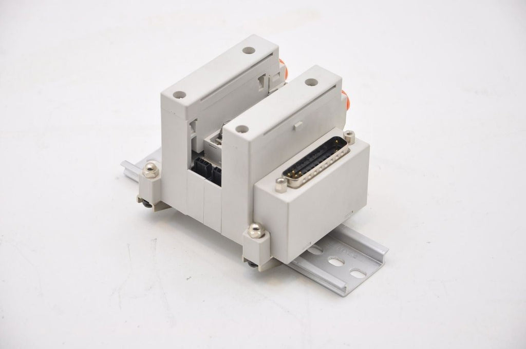 SMC EXH 2 Position Pneumatic Valve Air Manifold DIN Rail Mount NEW