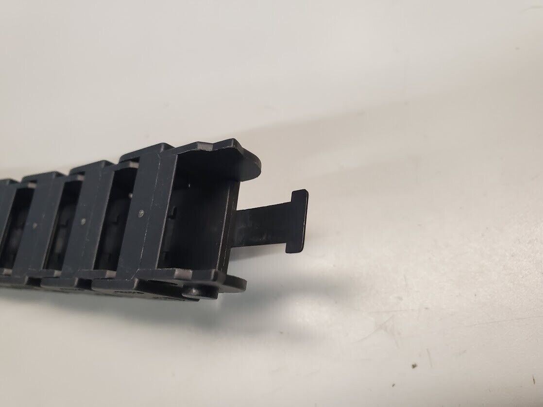 Igus 07.20.018 Chainflex E Chain 13" Length Cable Chain NEW