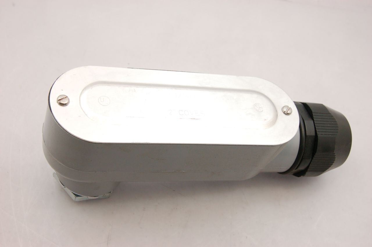 LB-Type 2" Conduit Body (9.5x3.25x3.5") w/ Cover & Liquid Tight Strain Relief