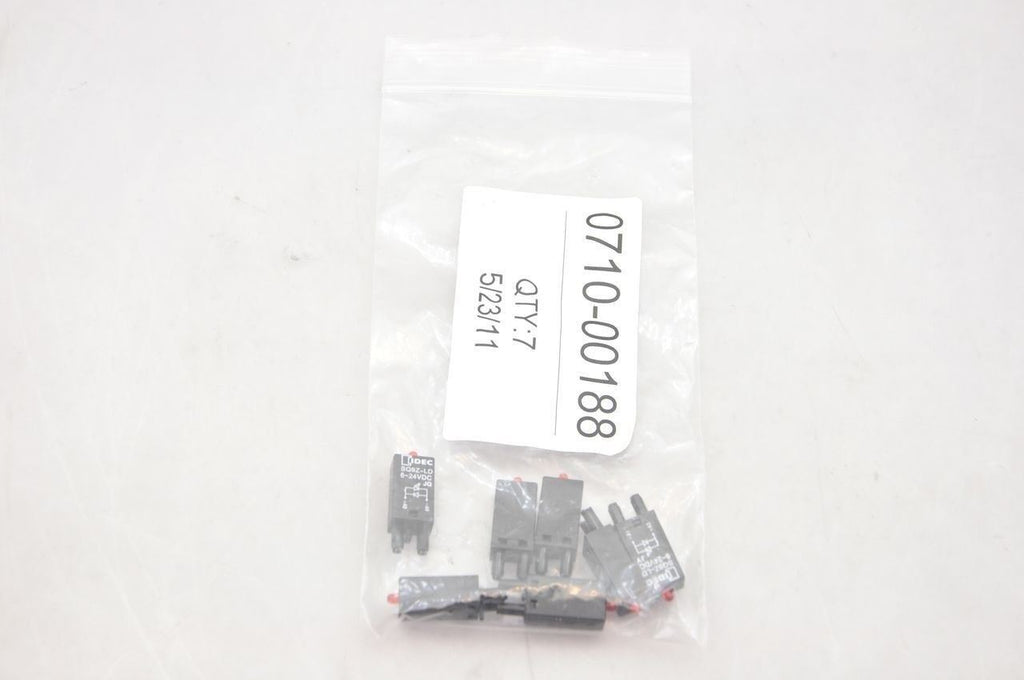 IDEC SQ9Z-LD Relay Socket 12A 24V Lot Of 7 NEW