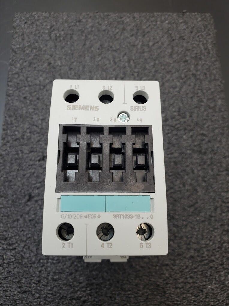 Siemens 3RT1033-1BB40 Contactor 230-600V 4 Pole 24VDC Coil 1/3PH DIN 5HP 10HP
