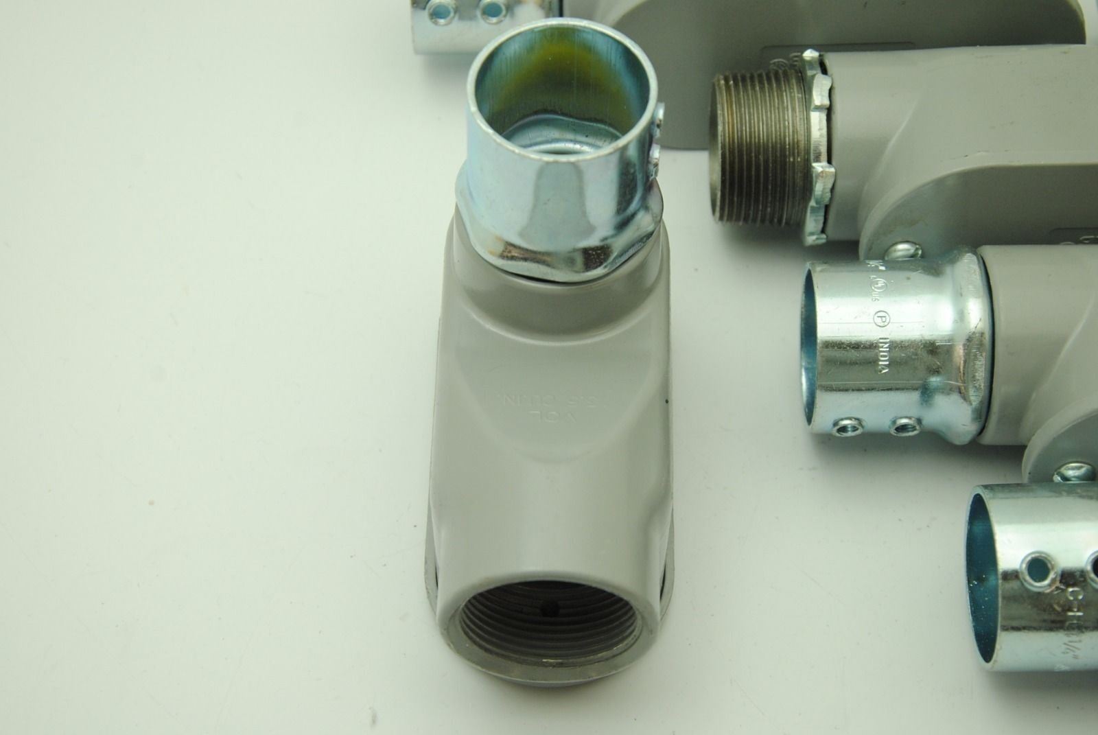 E121488, 1-1/4" SLB Conduit Body, Lot of 5