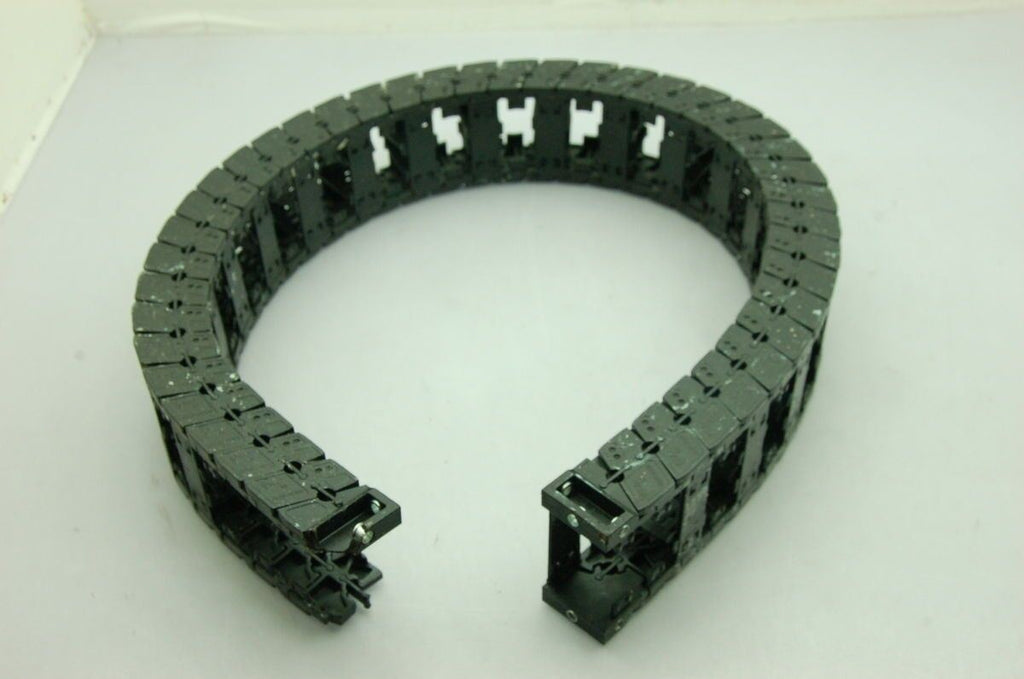 Igus E6.29 Cable Carrier E6.20.01.100, 33" L, 2.0" x 1.0" ID