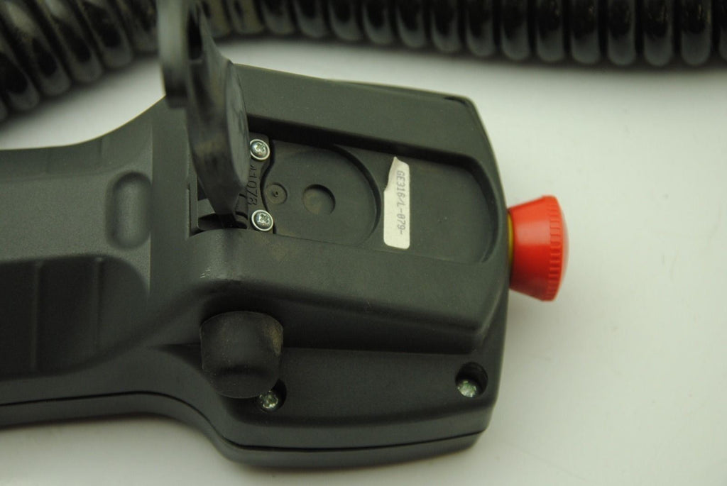 GE316/L-079- Hoist/Crane Controller w/ 25-Pin D-Sub Connector