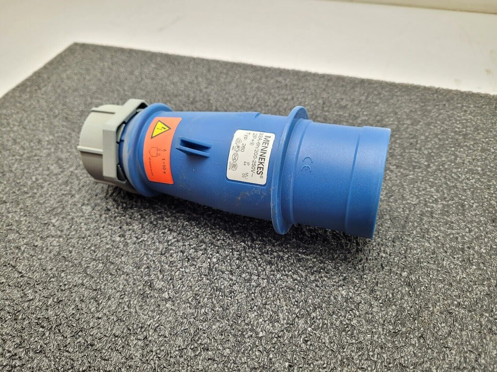 Mennekes 32A-6h/200-250V 2P+E Type 260 3 Pin PLUG (Blue) IP44
