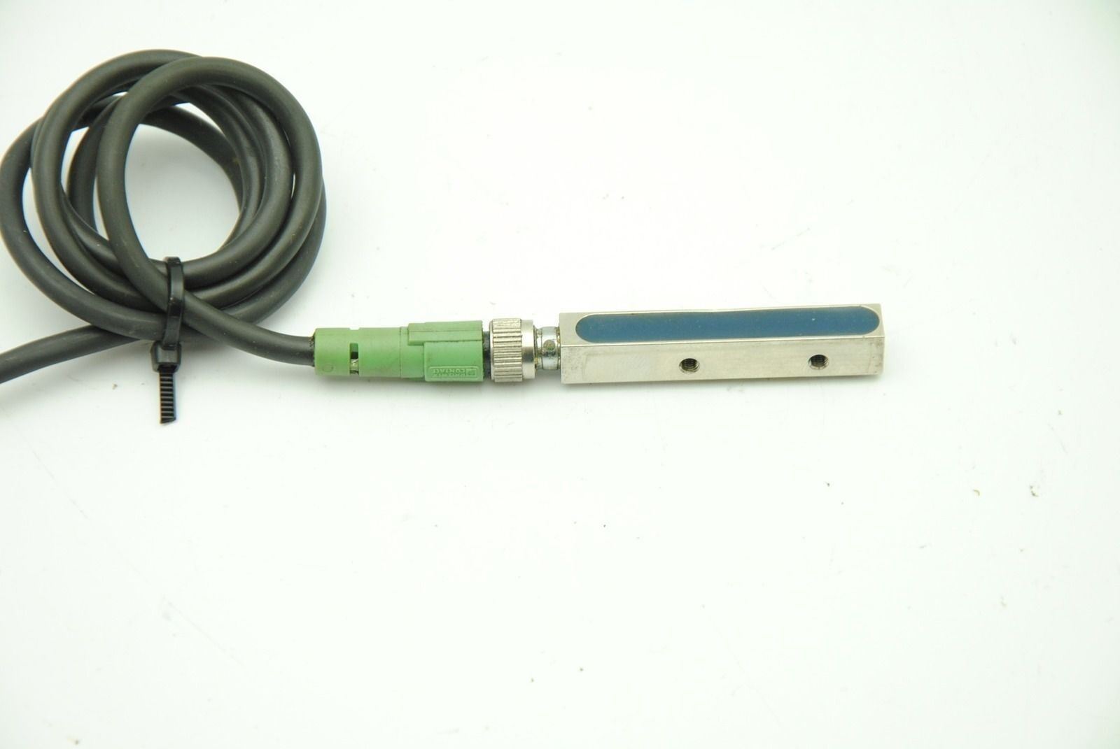SIEMENS 3RG4637 7AB00, 10/30VDC 0.2A 1.5mm Proximity Switch