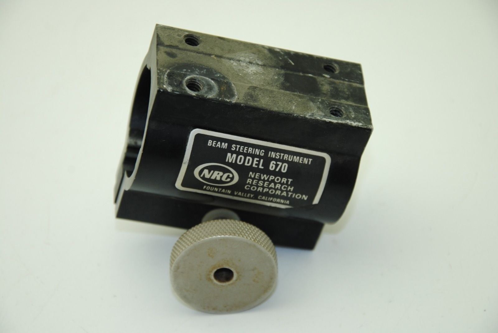 Newport Research Corp. Model 670, Beam Steering Instrument