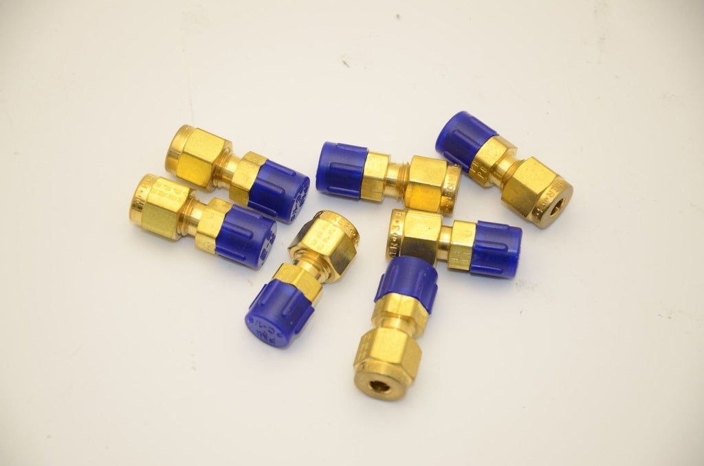 Parker 3B 1/8" Male Connectors, Brass - Lot of 7 - NEW