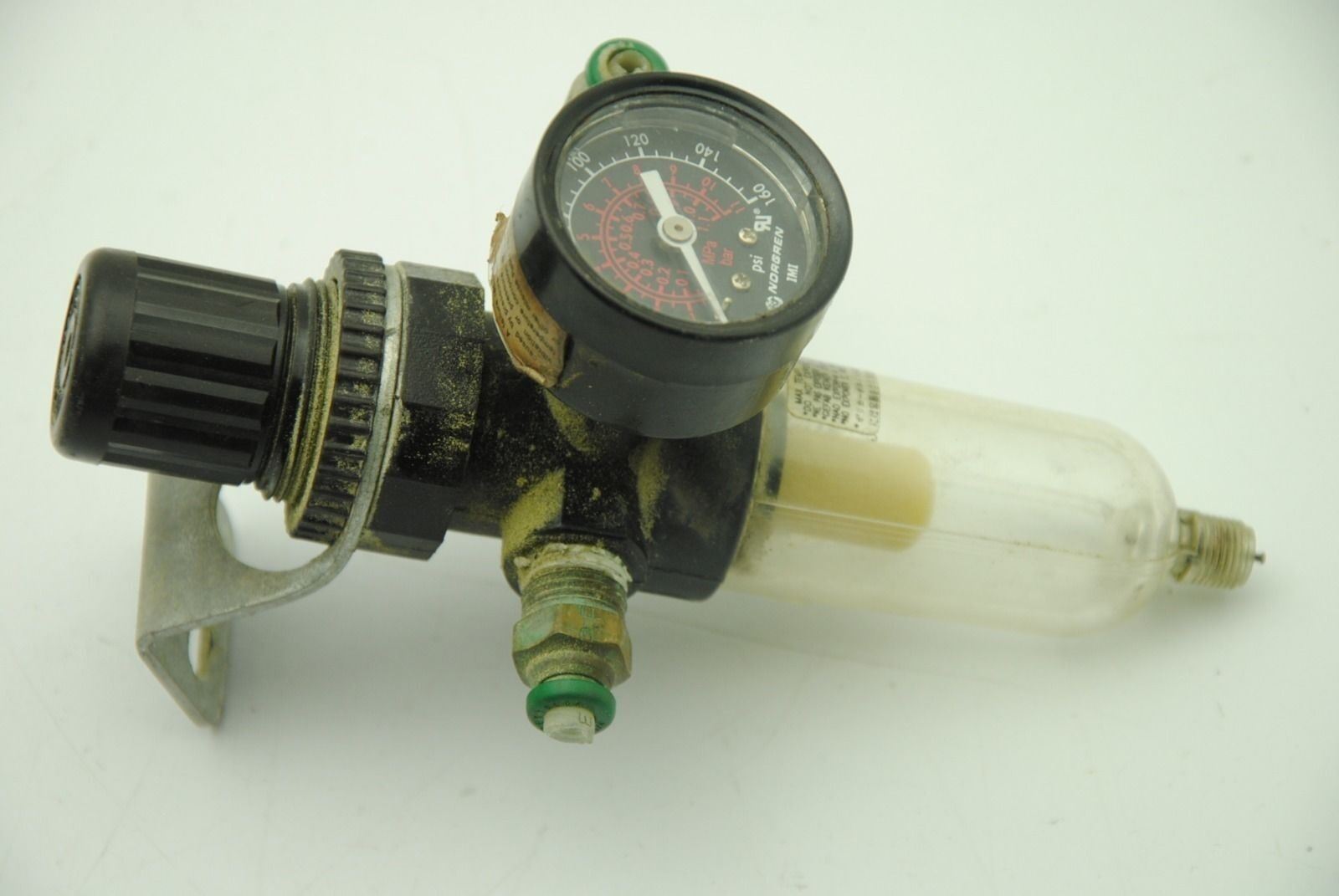 NORGREN B07-202-M1KA, Pneumatic Filter Regulator w/ Gauge 160 PSI