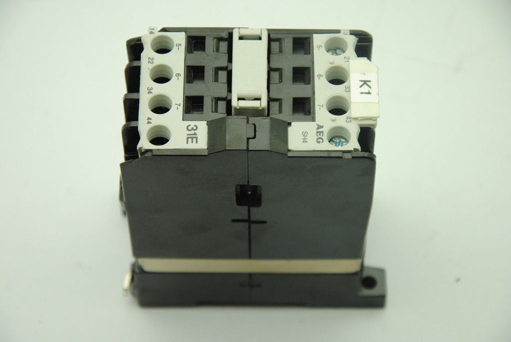 AEG E-NR910-302-719-00, Contactor 600V 16A