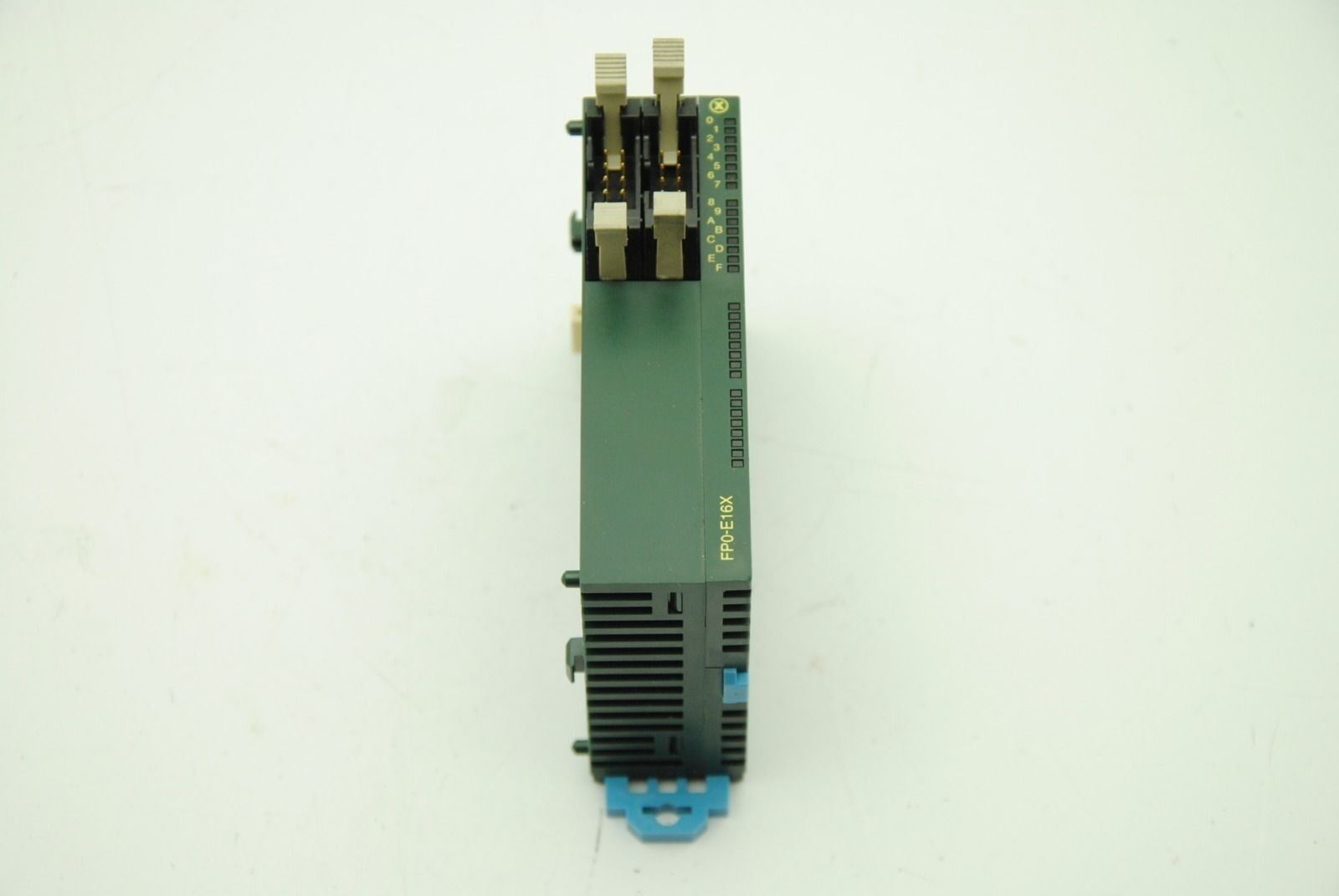 Matsushita Electric Works Ltd. Nais FP0-E16 Expansion Unit AFP03303 24V
