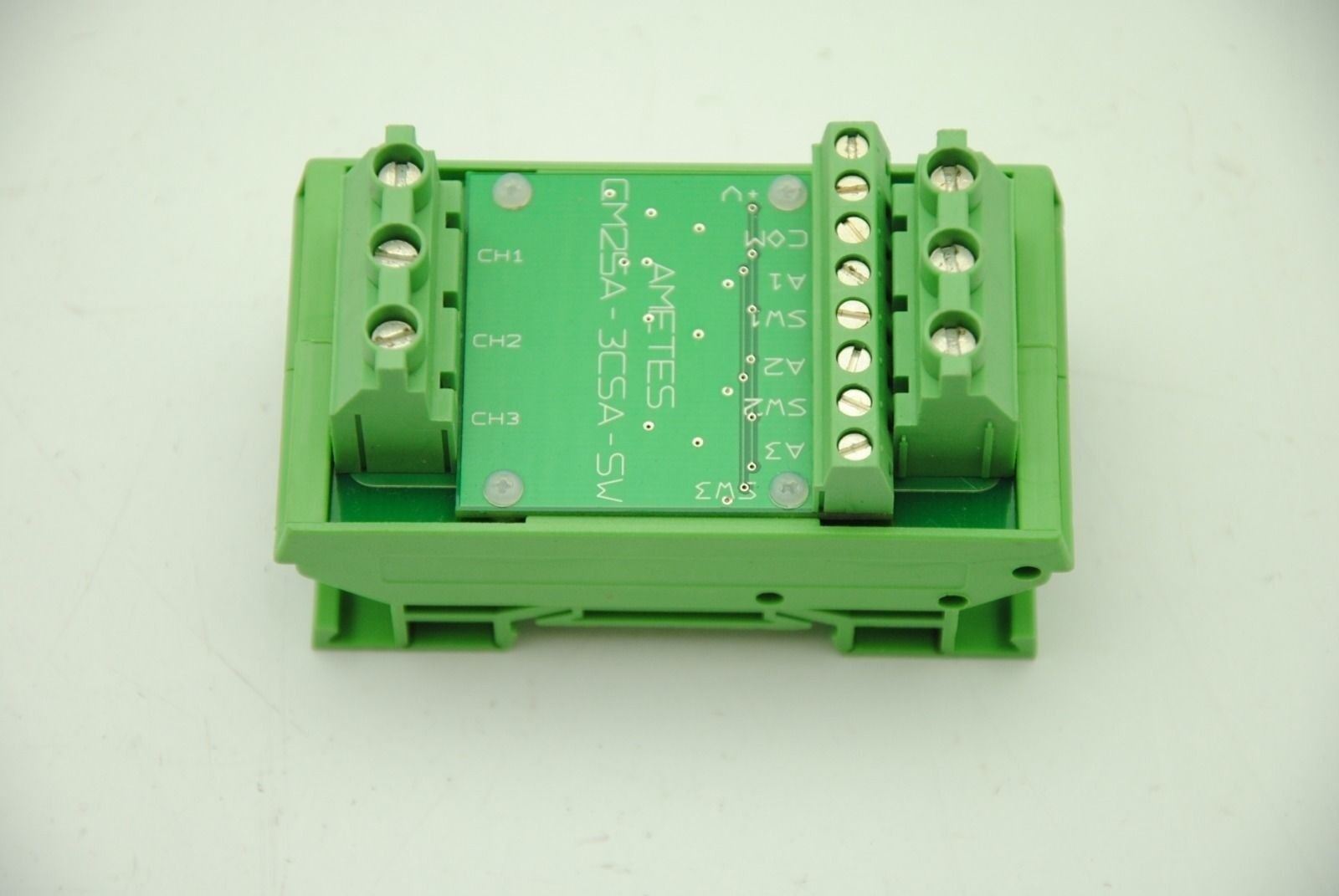 Ametes CM-25A-3CSA-SW 3-Channel Current Monitor, DIN Mount