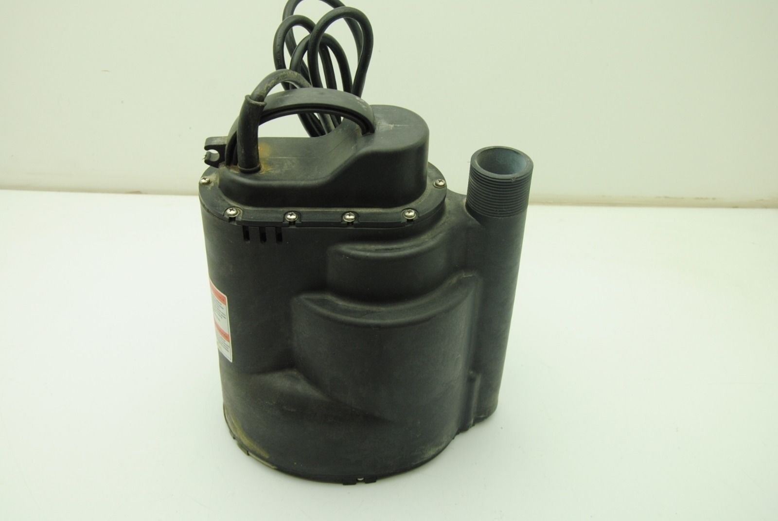 DAYTON 3YU58A Submersible Sump/Utility Pump 1/3 HP 115V 60Hz 2.5A